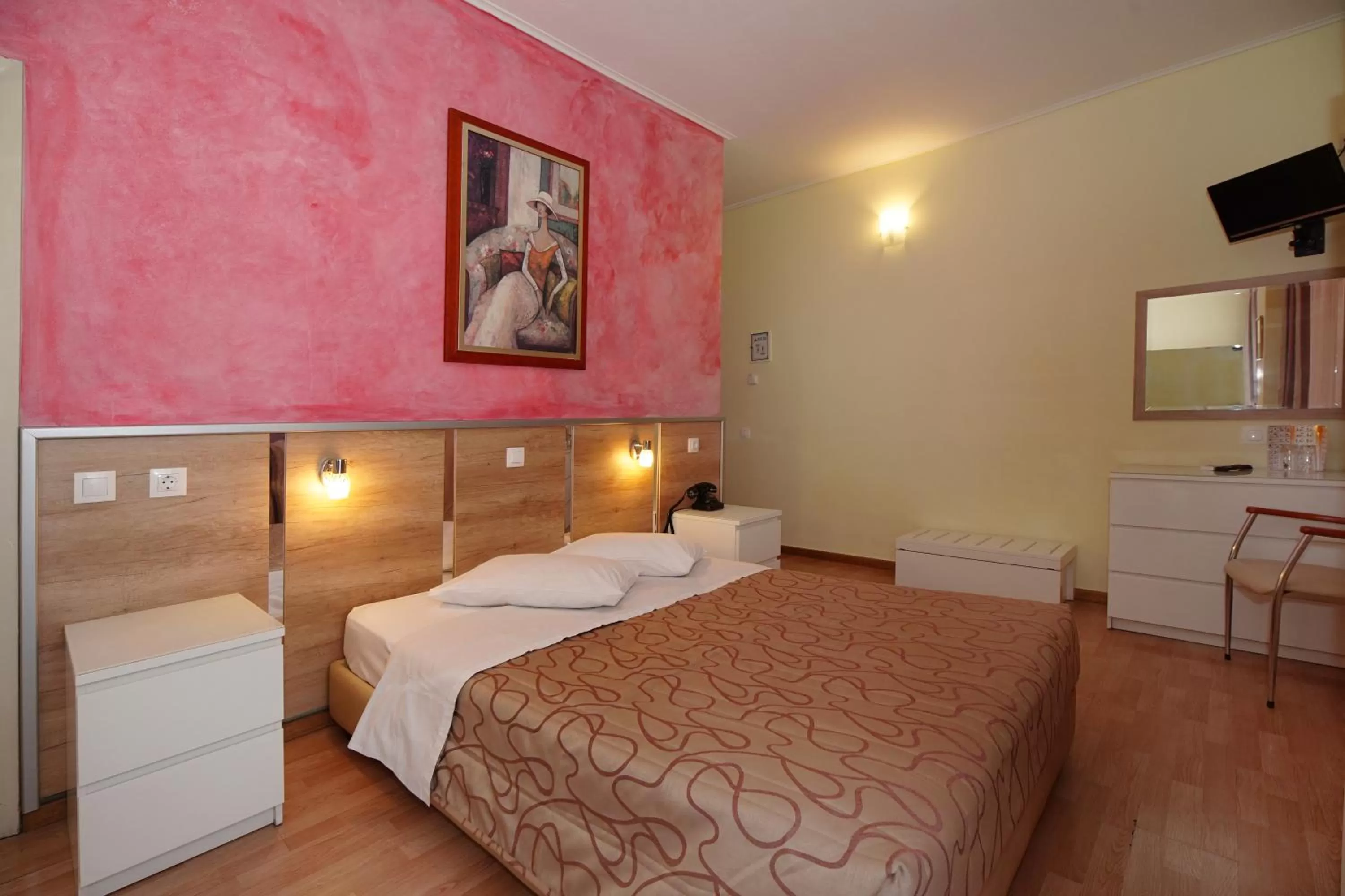 Other, Bed in Socrates Hotel