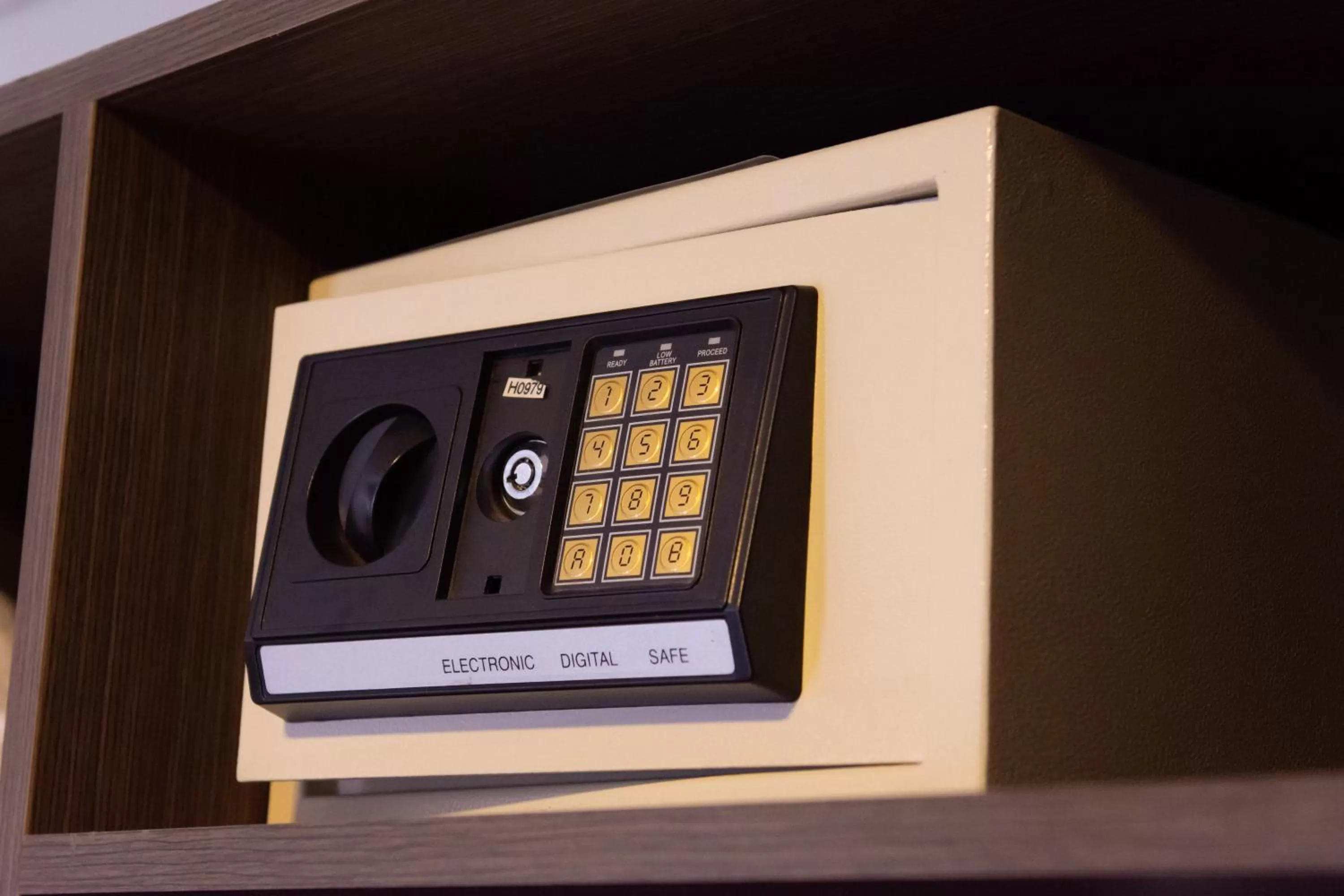 safe in Hosteria Puerto San Julian