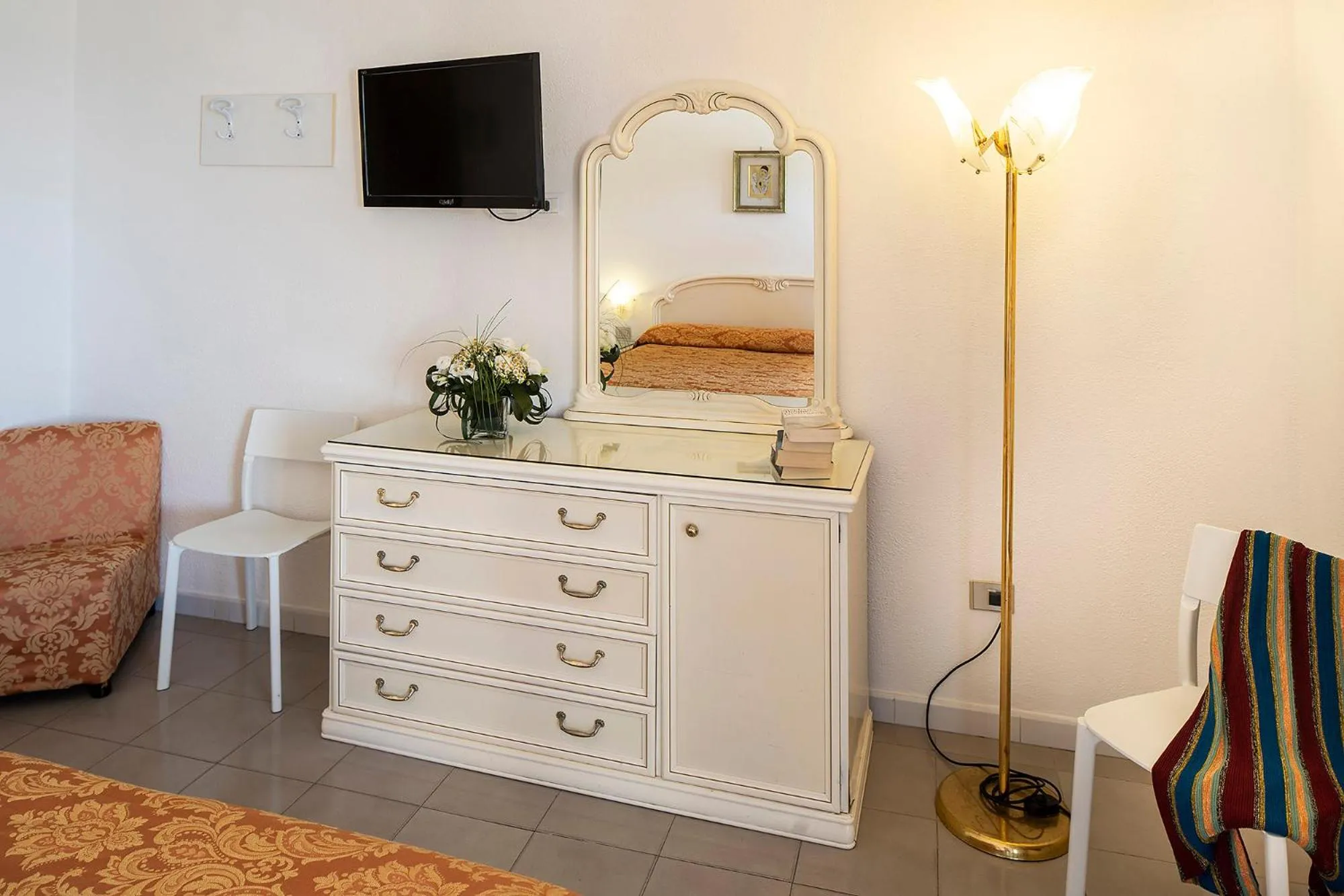 TV and multimedia, Bed in Hotel Terme Royal Palm