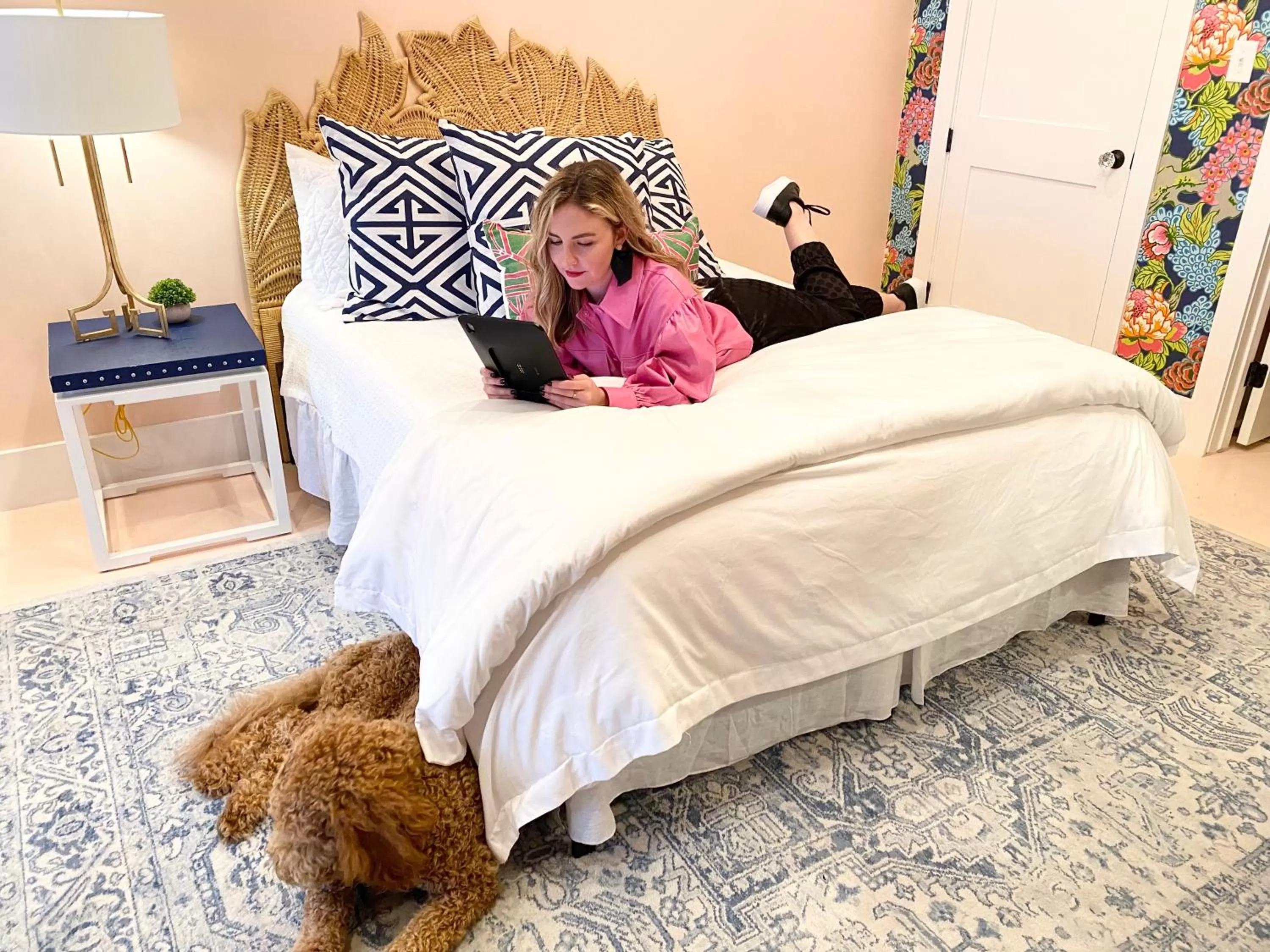 Bed in The Pink Room at Emily's On The Island
