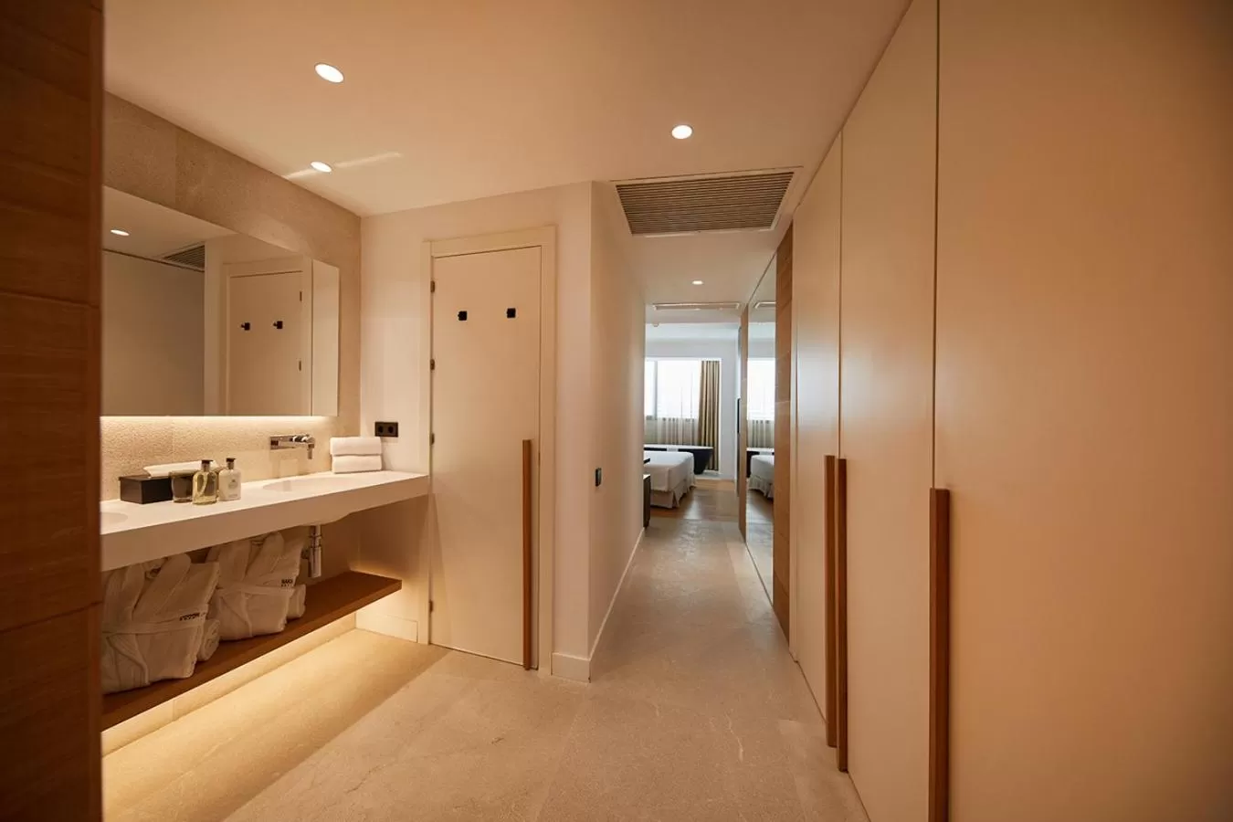 Bathroom in Nakar Hotel