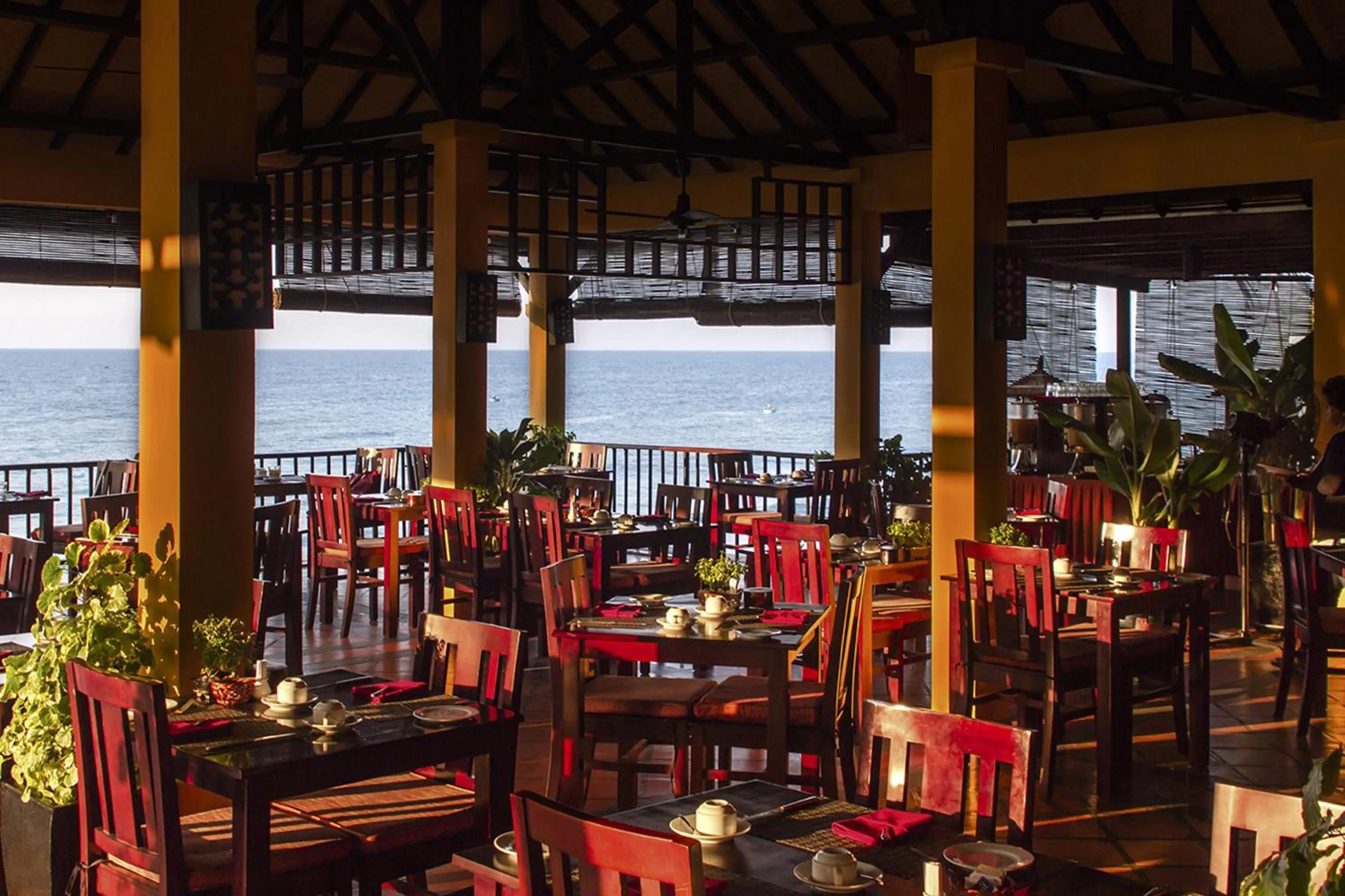 Restaurant/places to eat in Victoria Phan Thiet Beach Resort & Spa