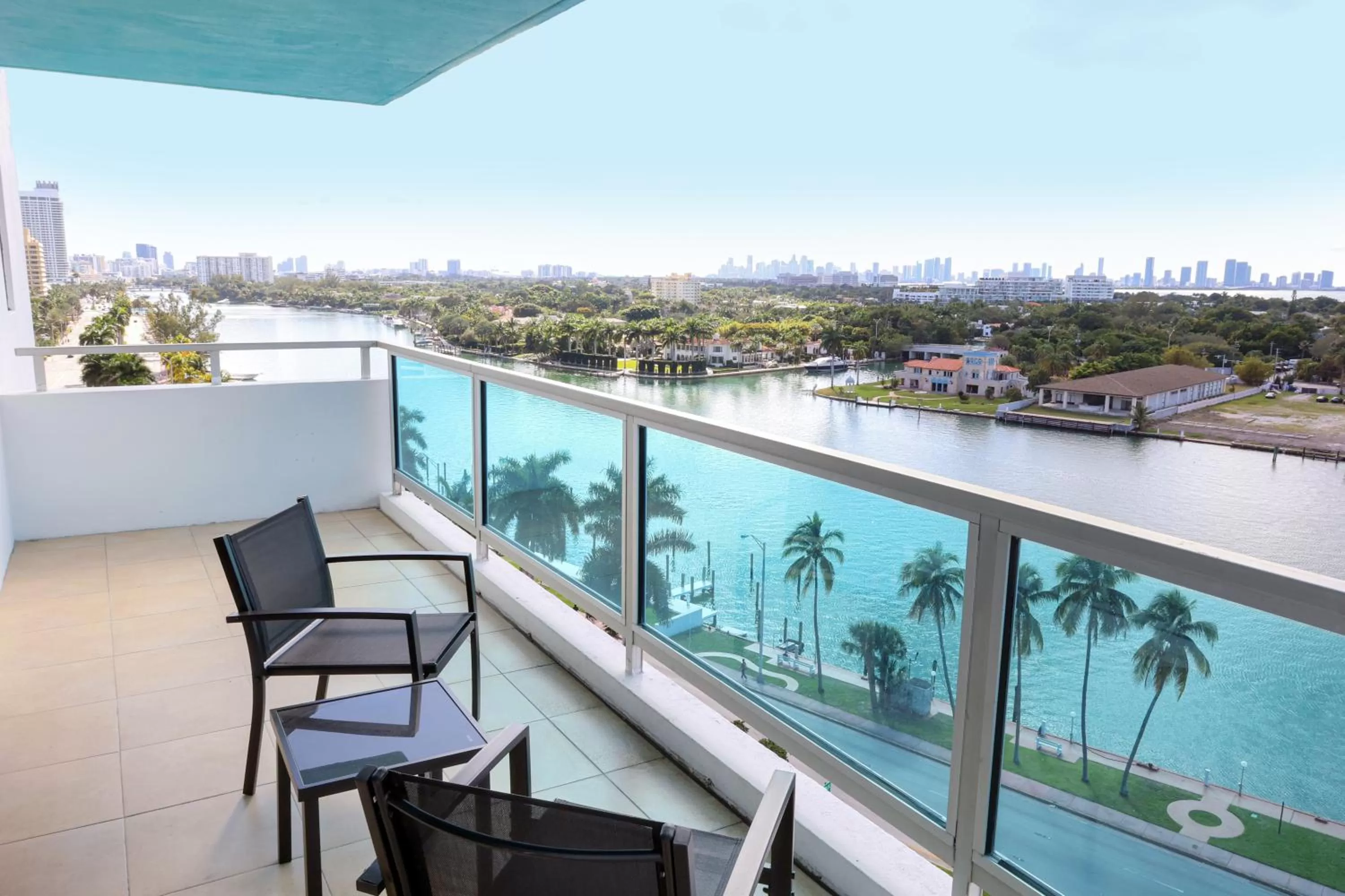 Balcony/Terrace in Seacoast Suites on Miami Beach