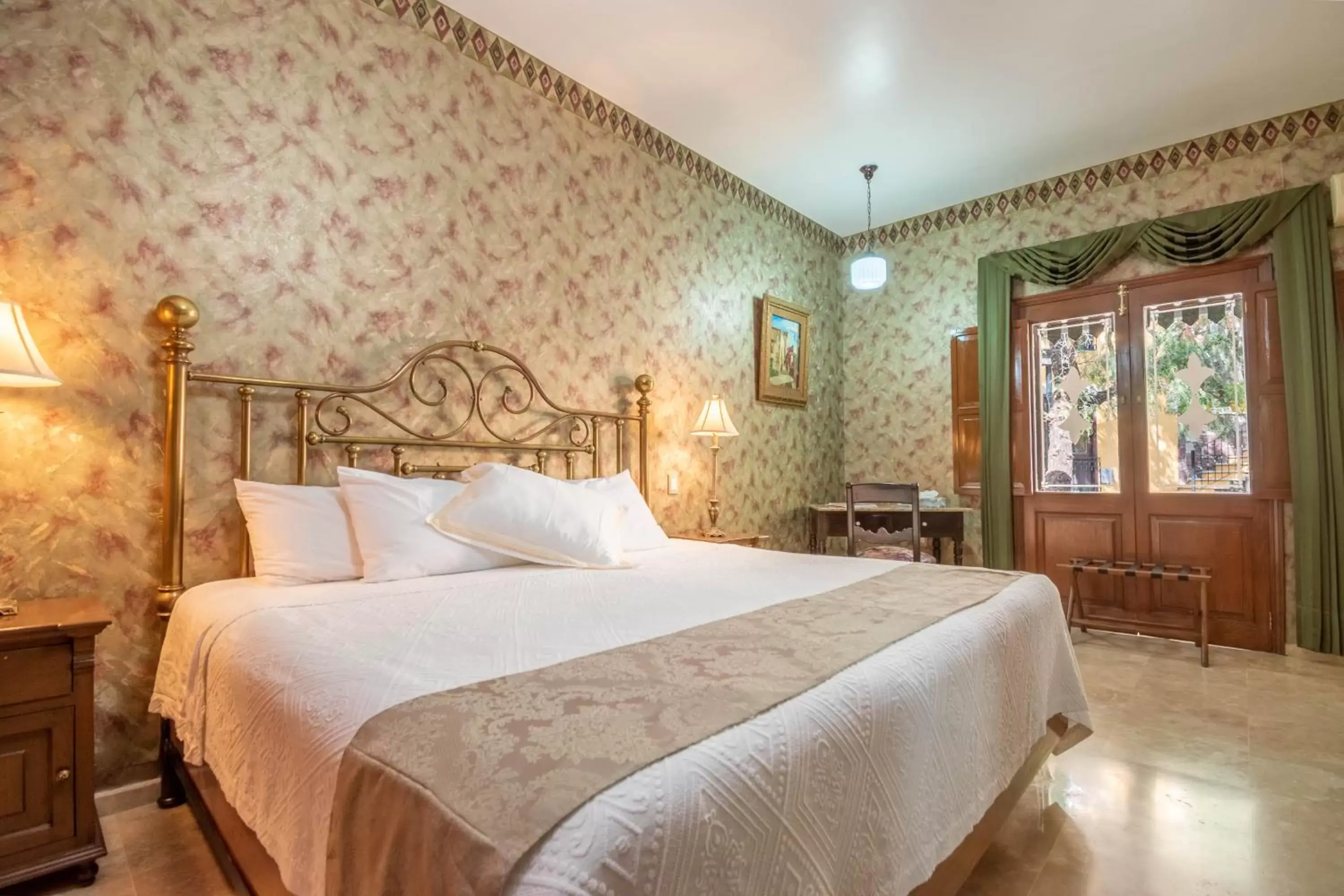 Deluxe Double Room with Bath in Quinta Las Acacias Hotel Boutique Deluxe Double Room with Bath in Quinta Las Acacias Hotel Boutique