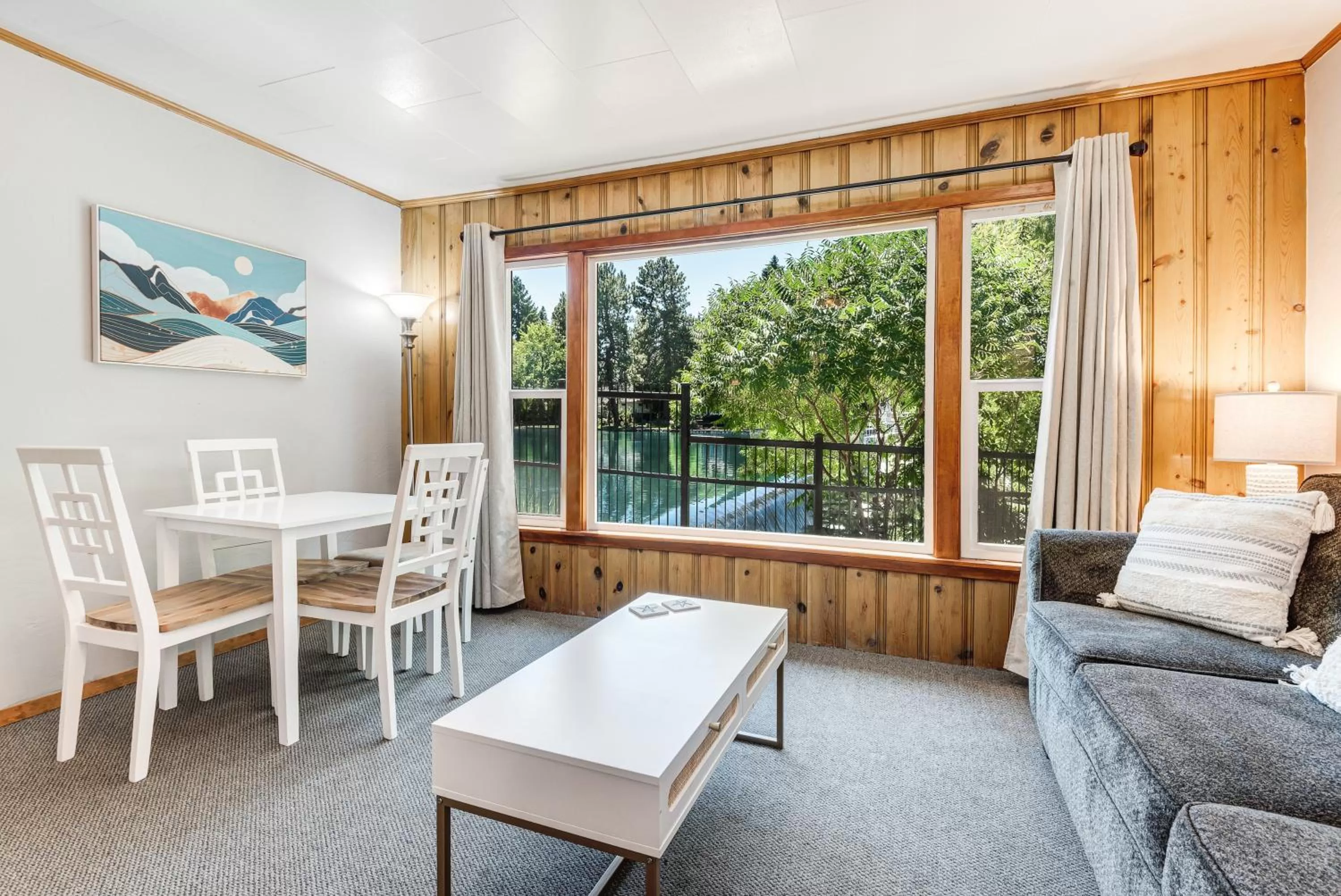 Cottage in Bend Riverside Condos