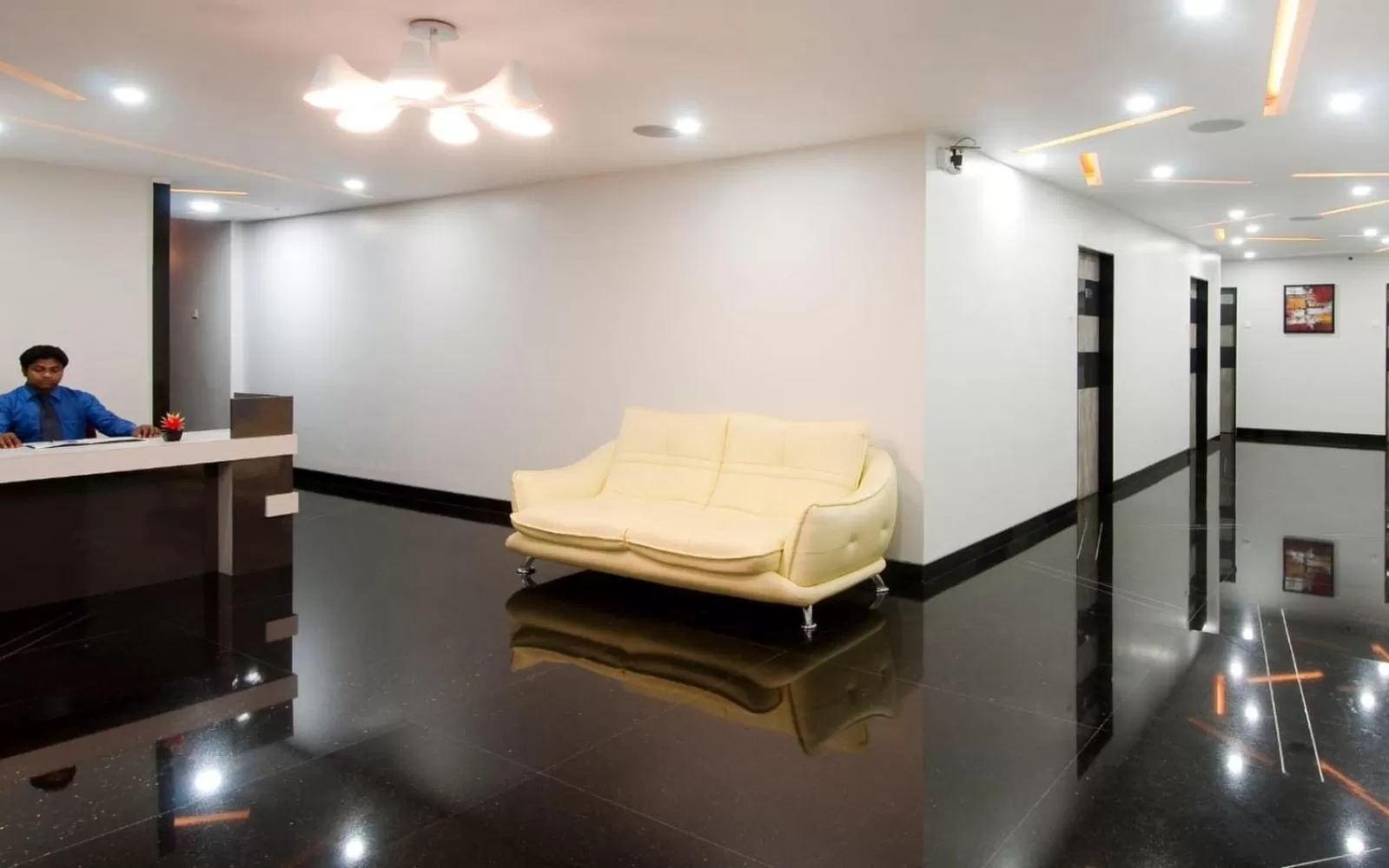 Lobby or reception in Hotel The Sudesh