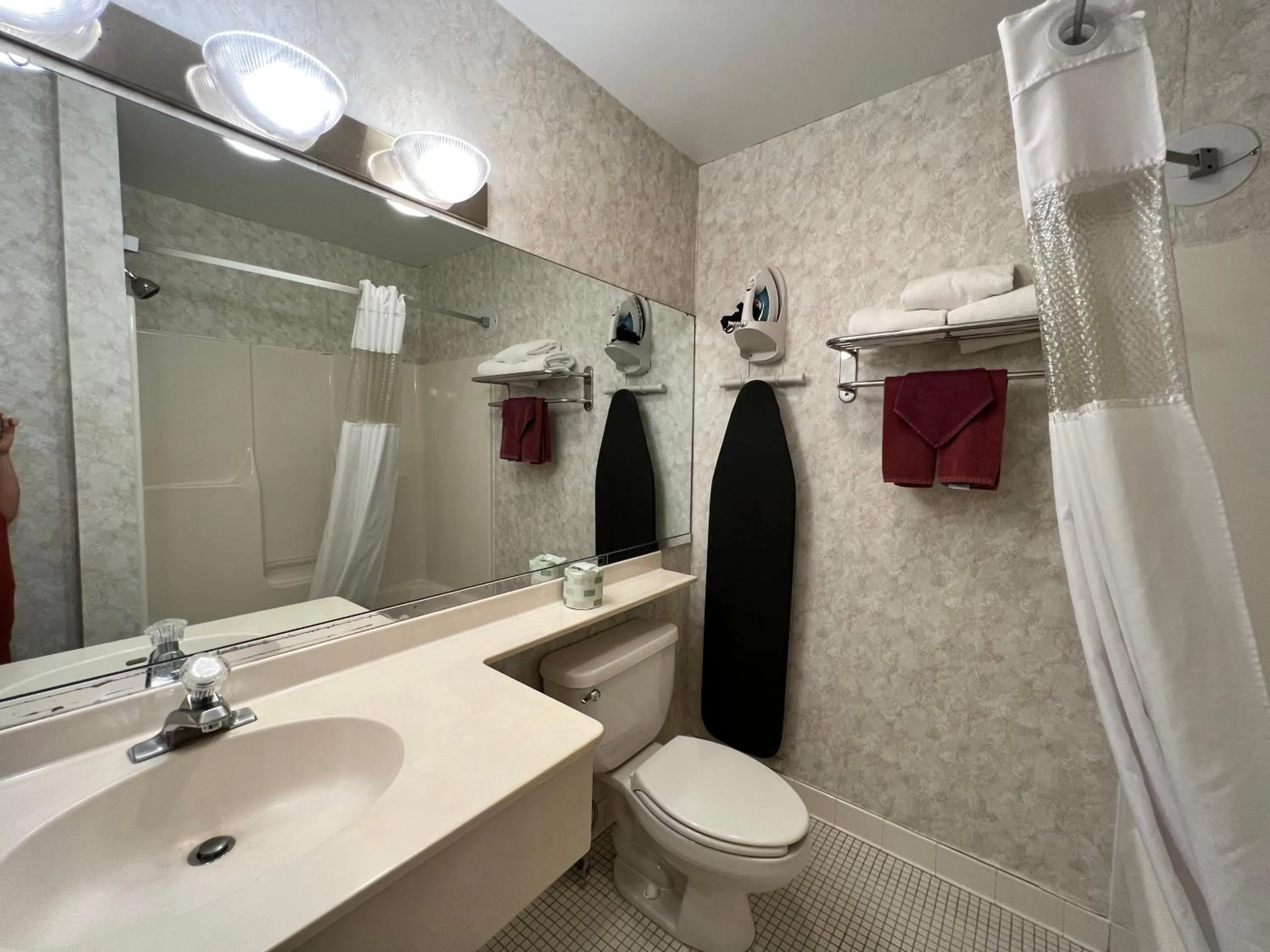 Bathroom in Inn at Cemetery Hill