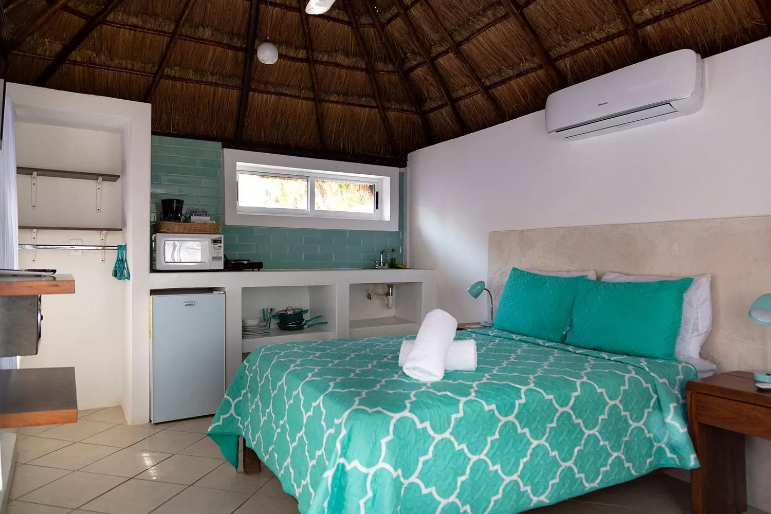 Property building, Bed in Hotel Amar Inn