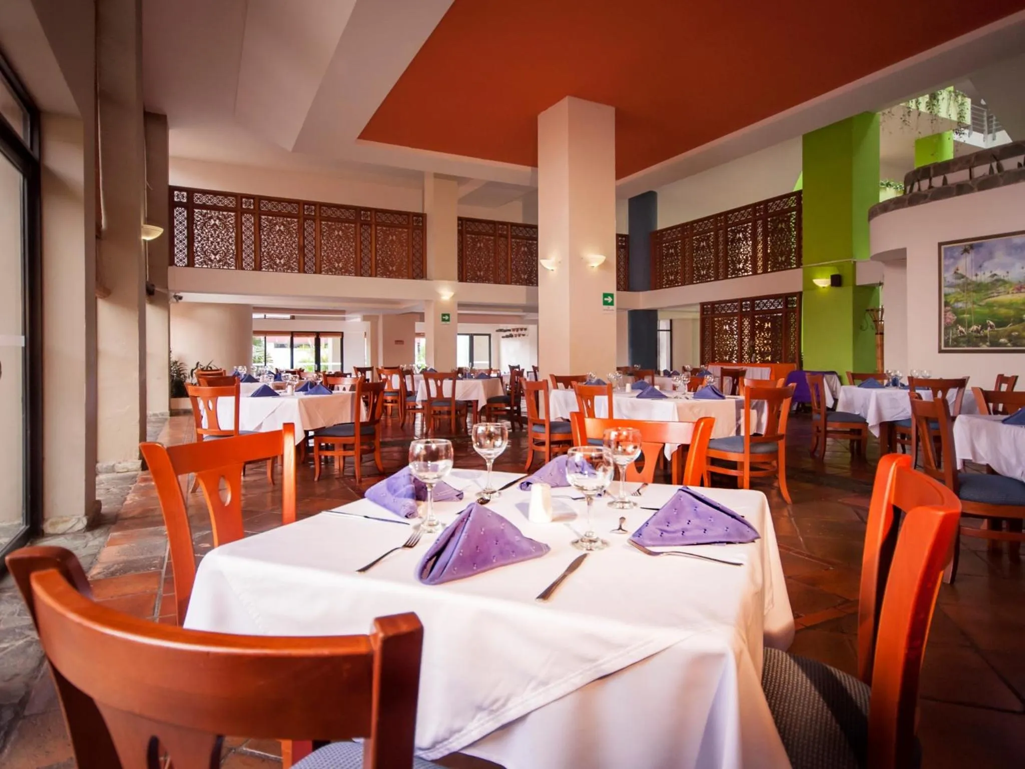 Restaurant/places to eat in Armenia Hotel