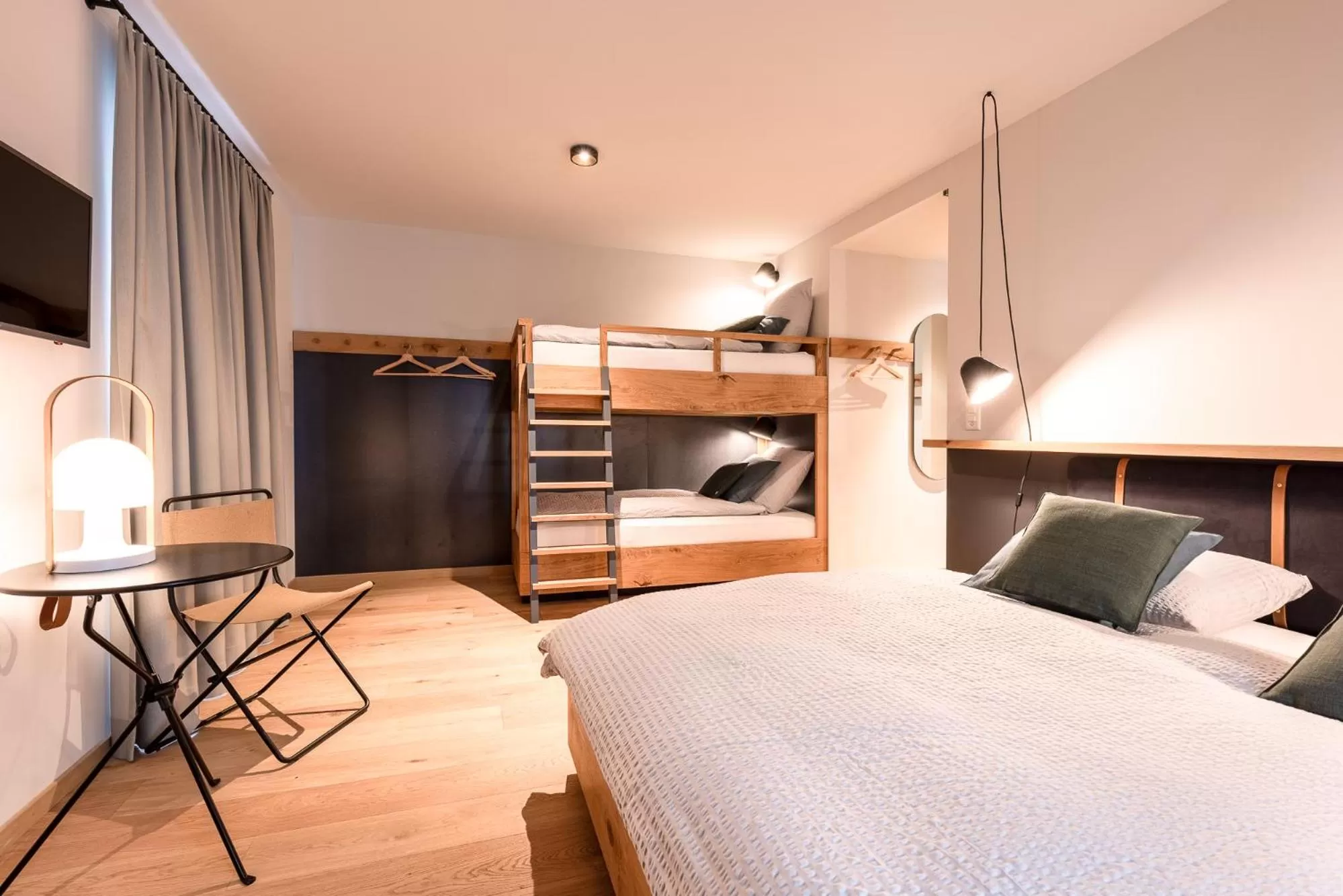 Bed in Gyger Restaurant Confiserie B&B