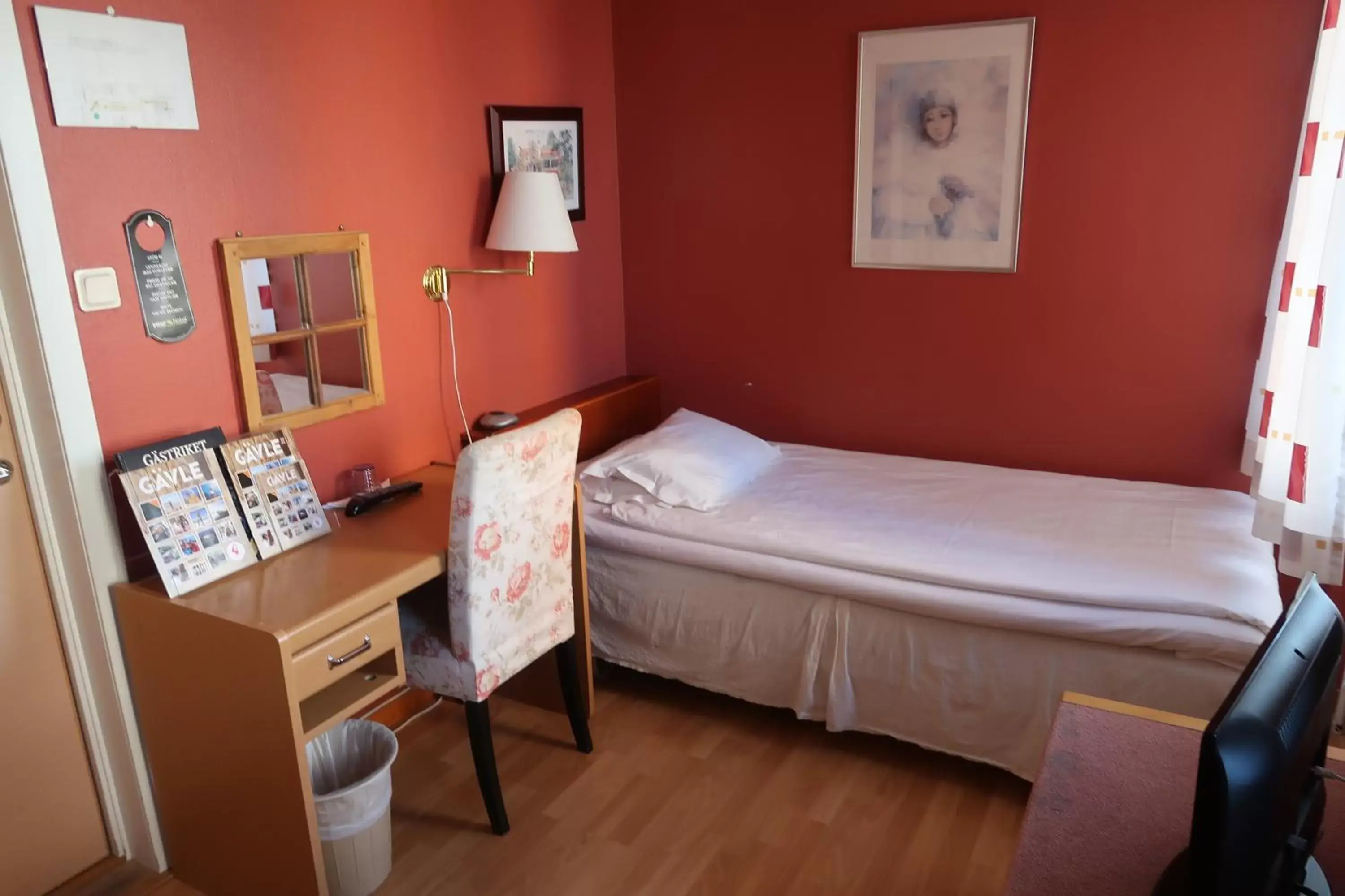 Single Room in Hotel Aveny Bed & Breakfast Single Room in Hotel Aveny Bed & Breakfast