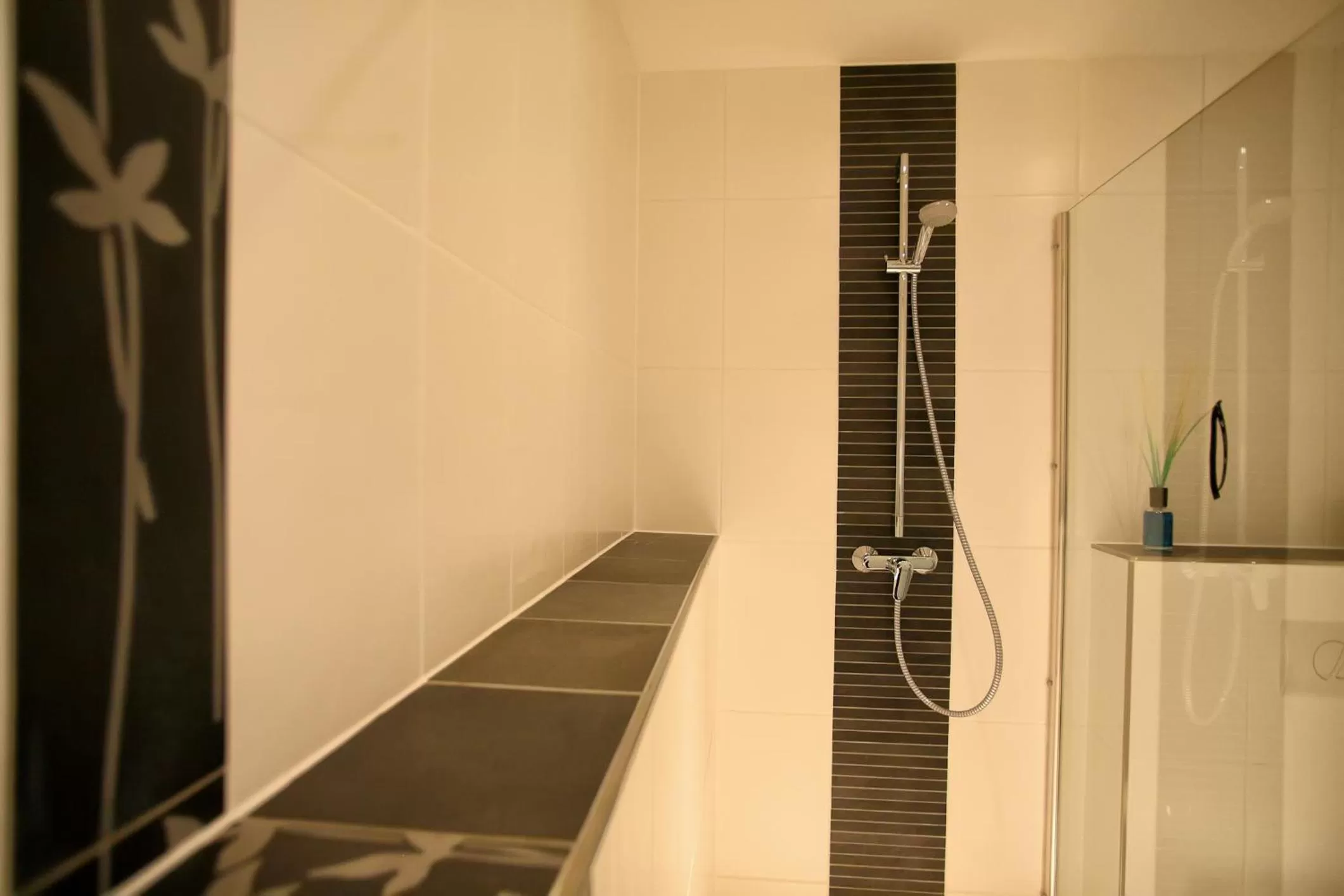 Bathroom in Hotel Haus Schons