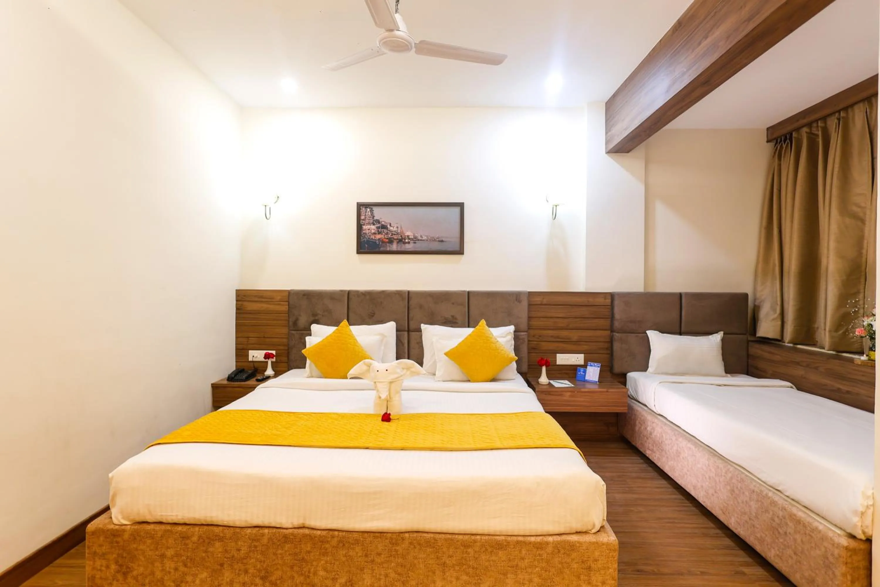 Bed in Hotel Dolphin International