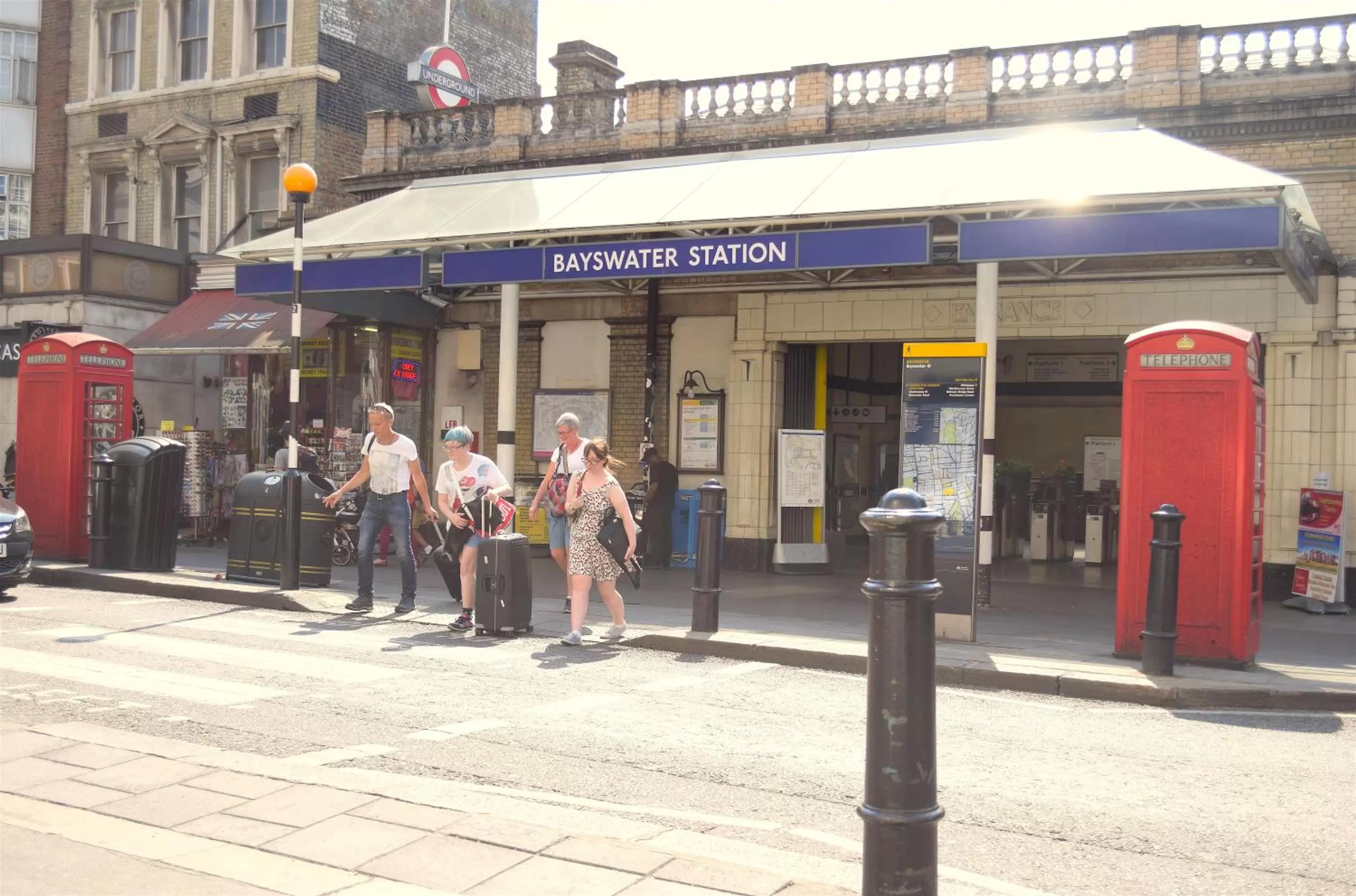 Neighbourhood in Pembridge Palace Hotel