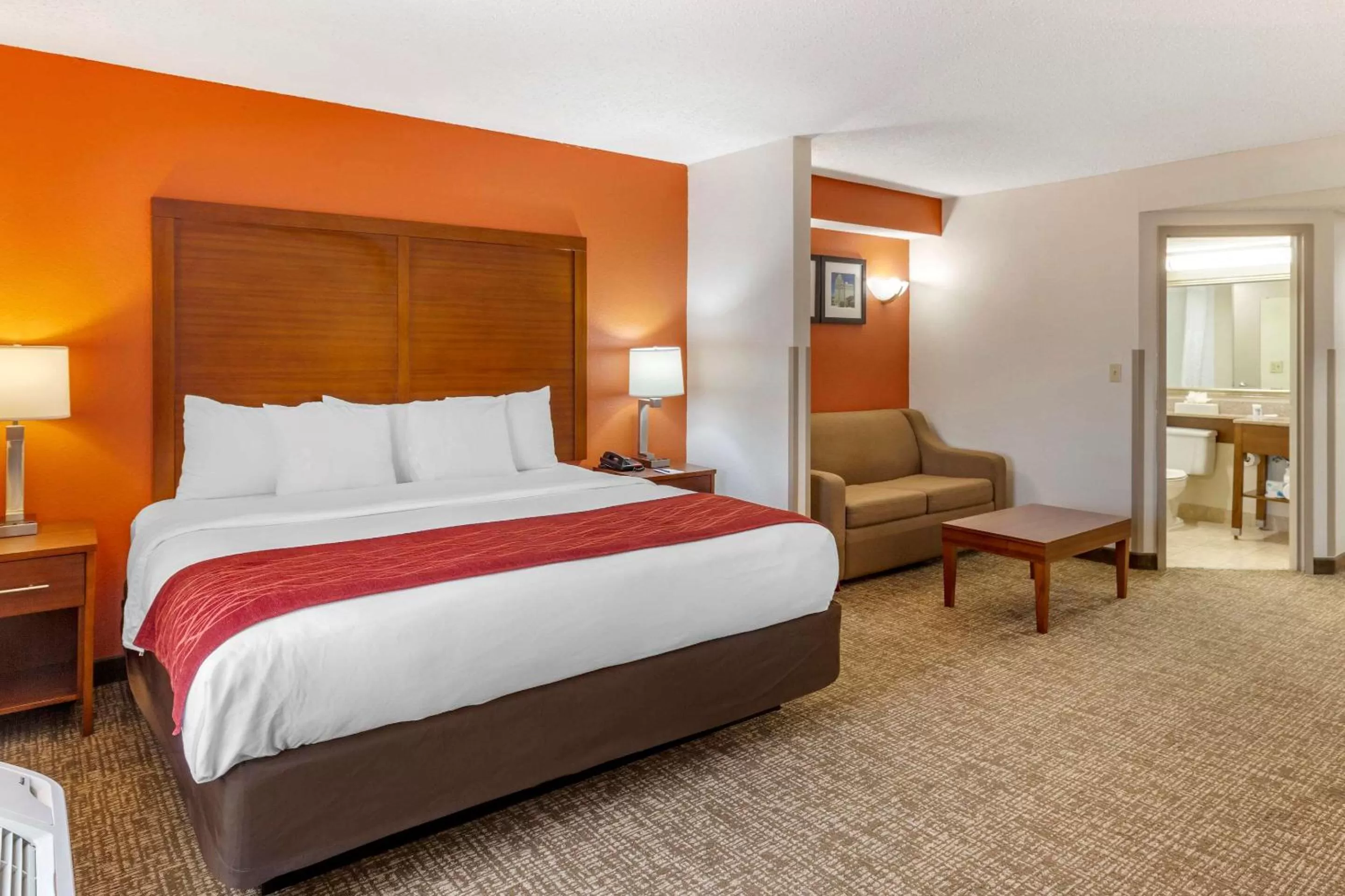 King Suite - Non-Smoking in Comfort Inn Greensboro - Kernersville