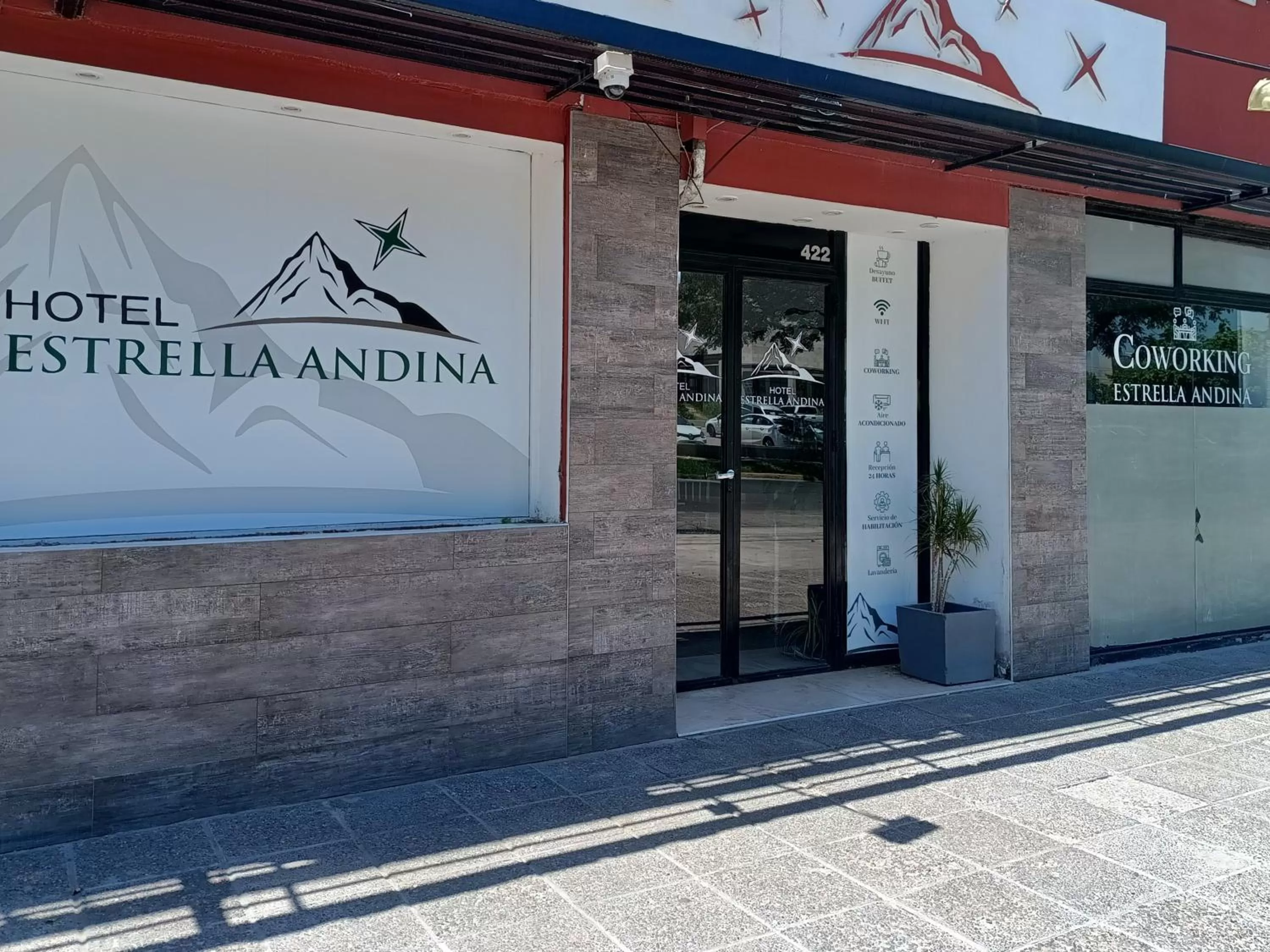 Property Logo/Sign in Hotel Estrella Andina