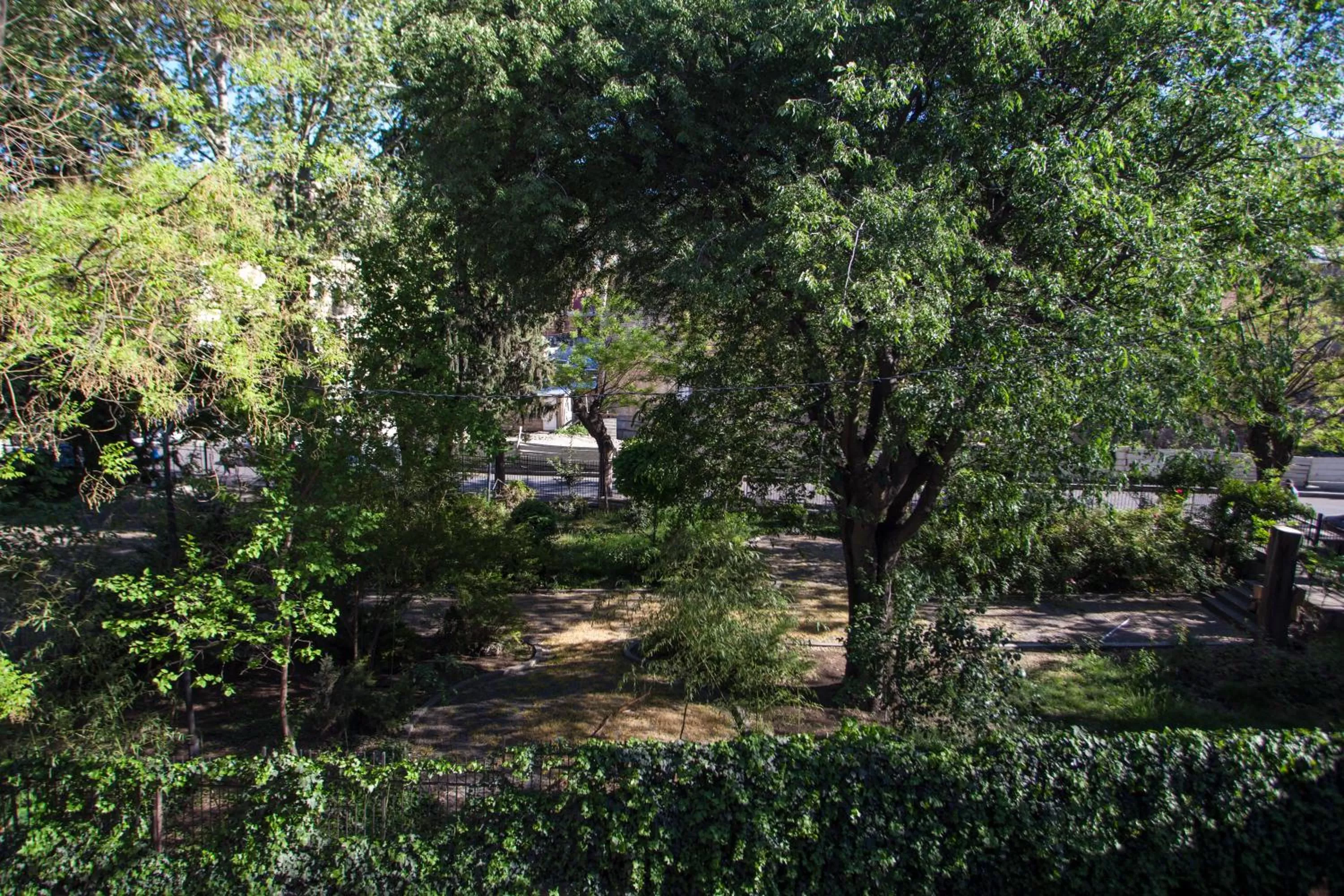 Garden in Tekla Palace By Urban Hotels