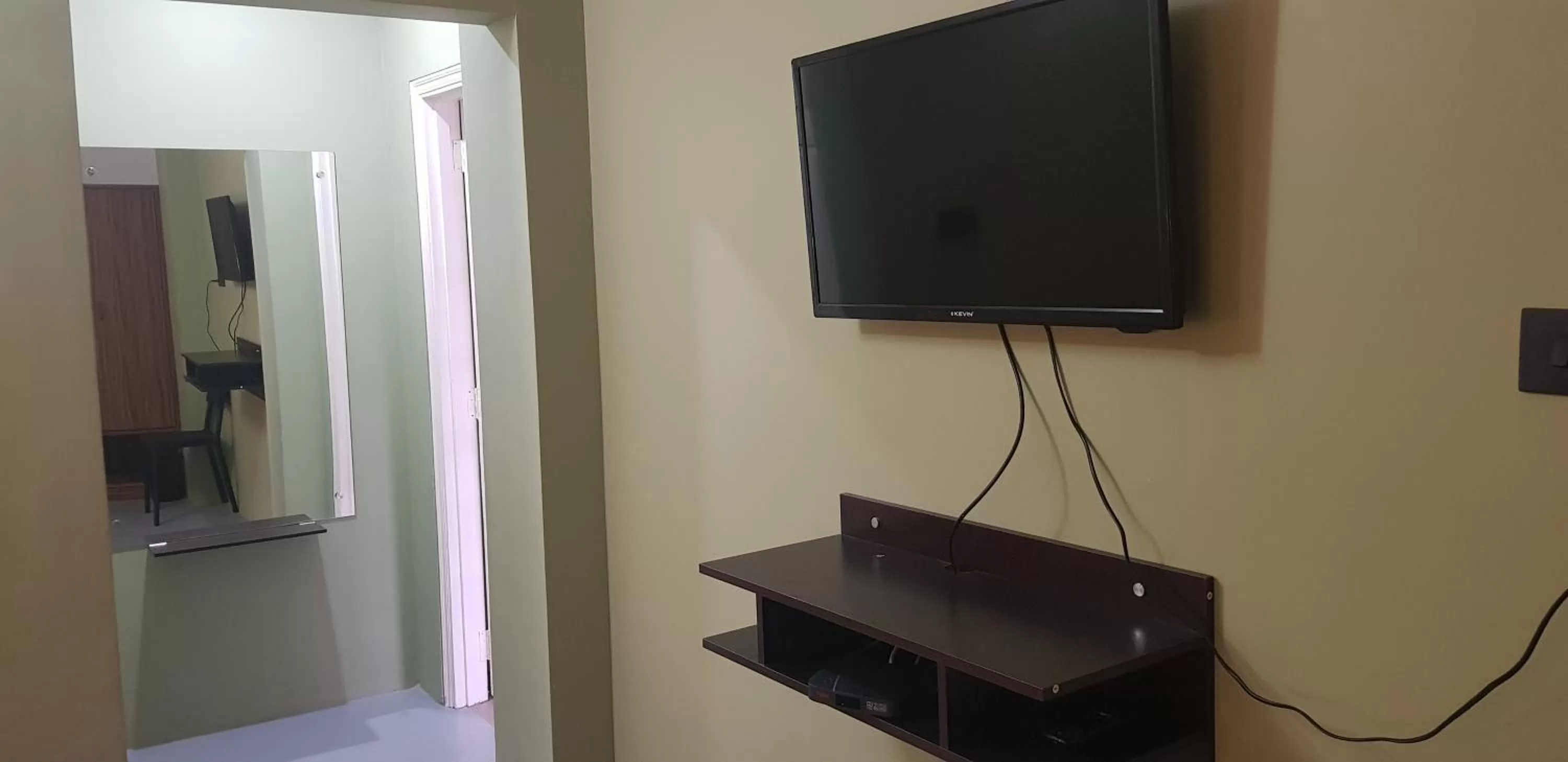 TV/Entertainment Center in Rockski Boutique Bed & Breakfast