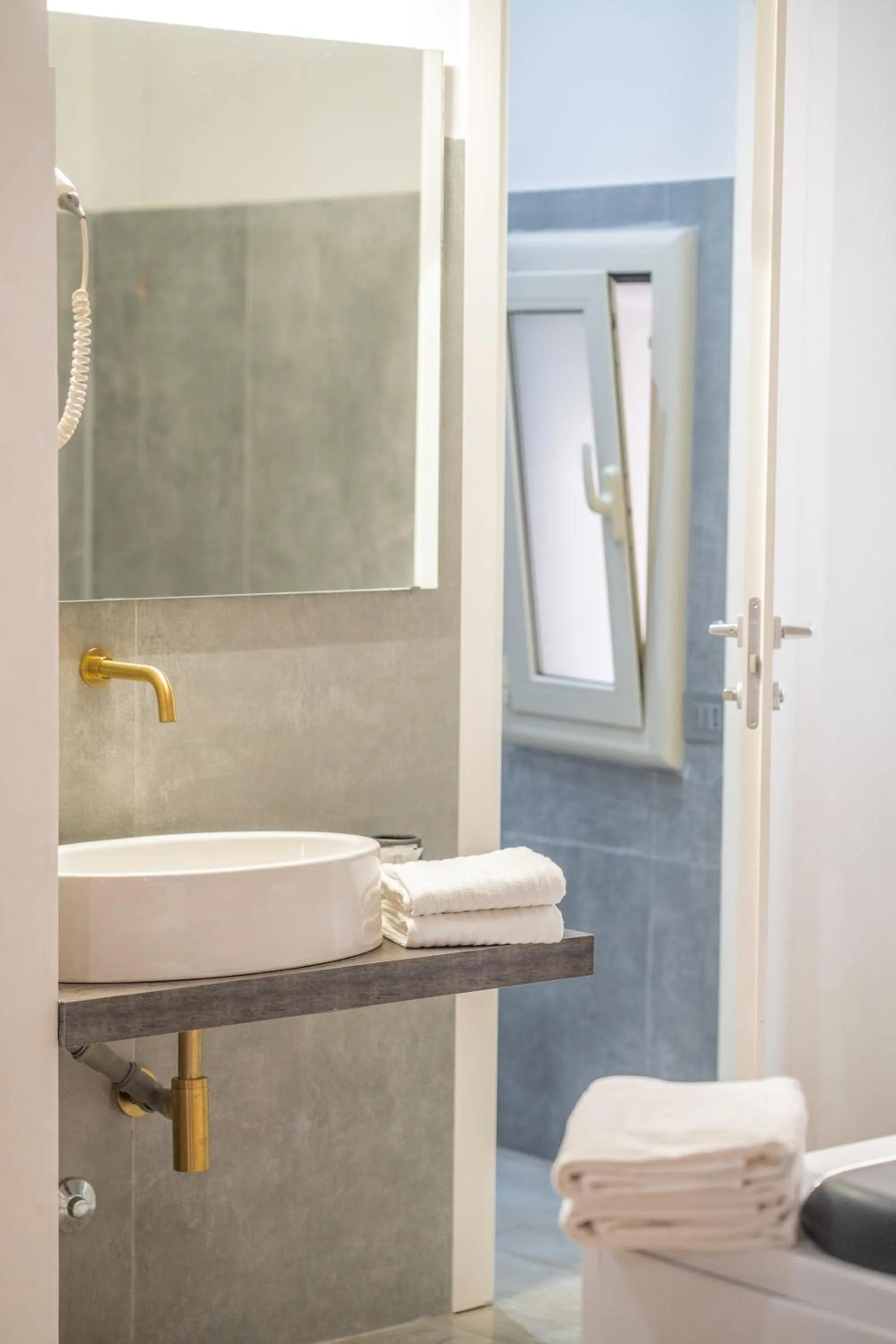 Bathroom in iRooms - Spanish Steps