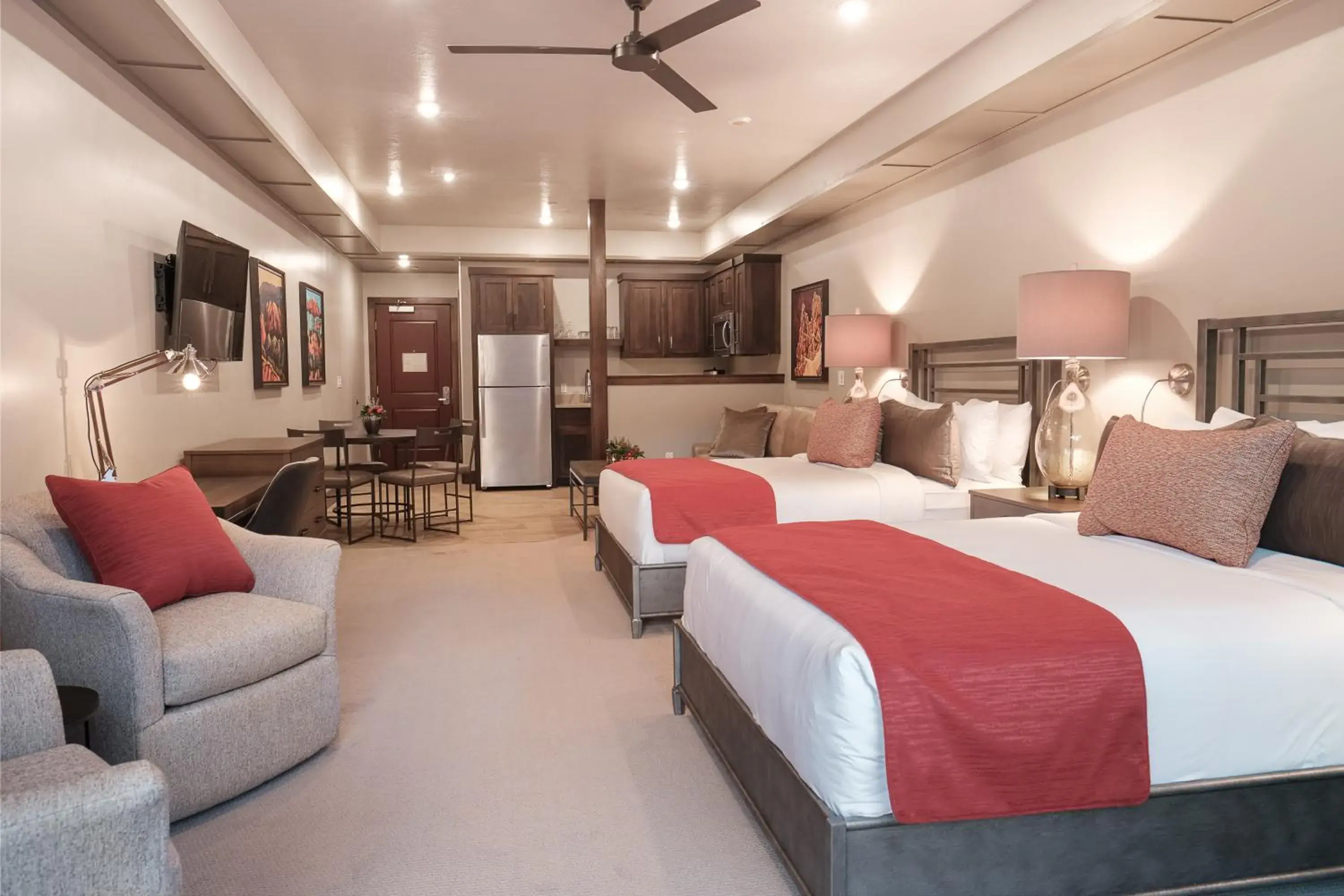 Two Double Queen Hillside in Cable Mountain Lodge Two Double Queen Hillside in Cable Mountain Lodge