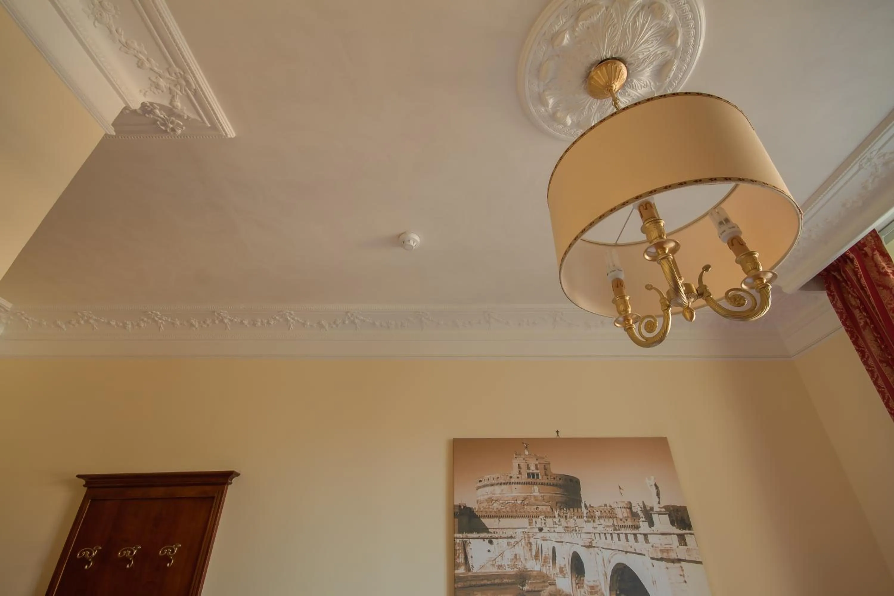 Decorative detail in Hotel RomAntica