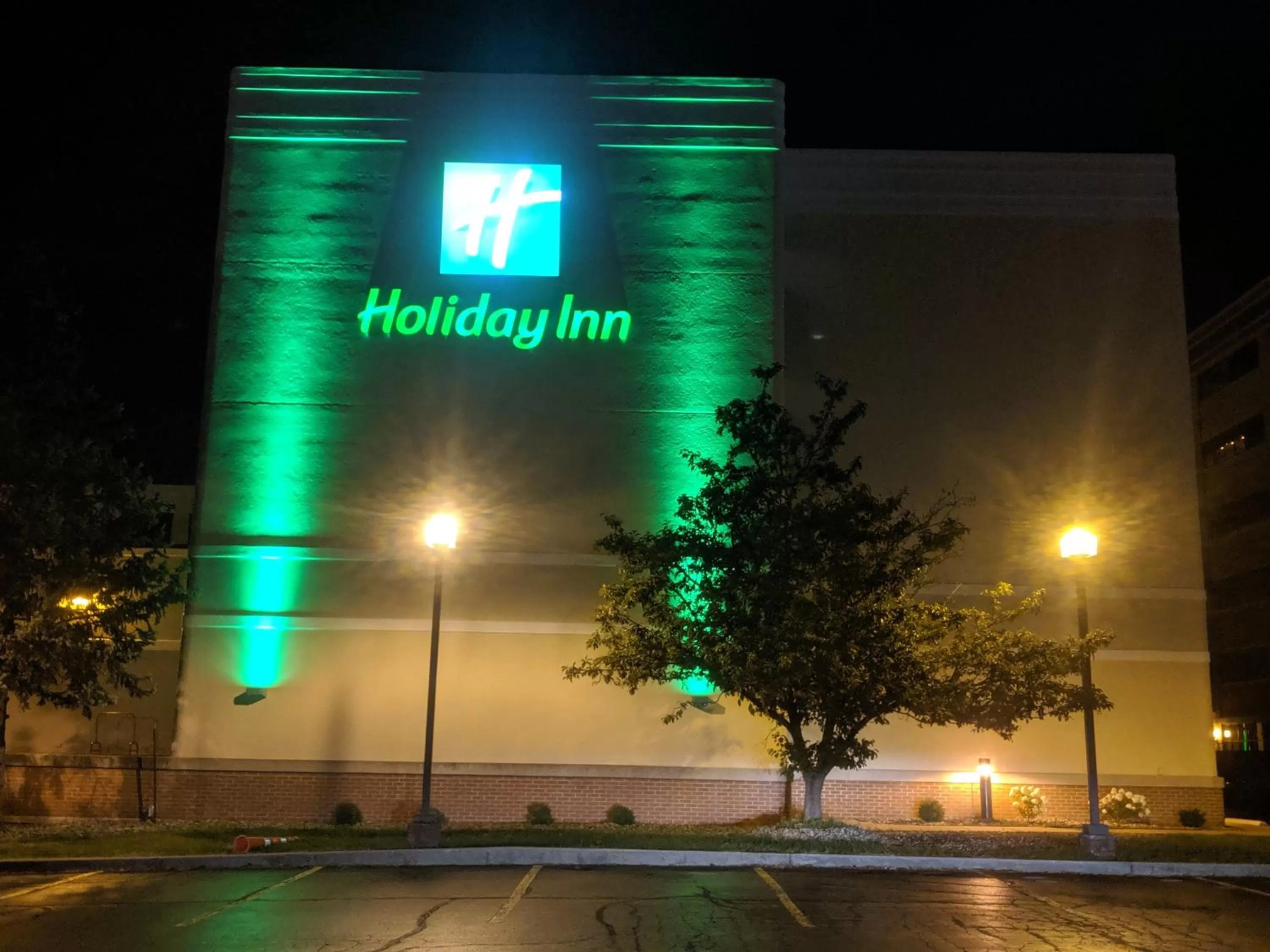 Property building in Holiday Inn Champaign by IHG