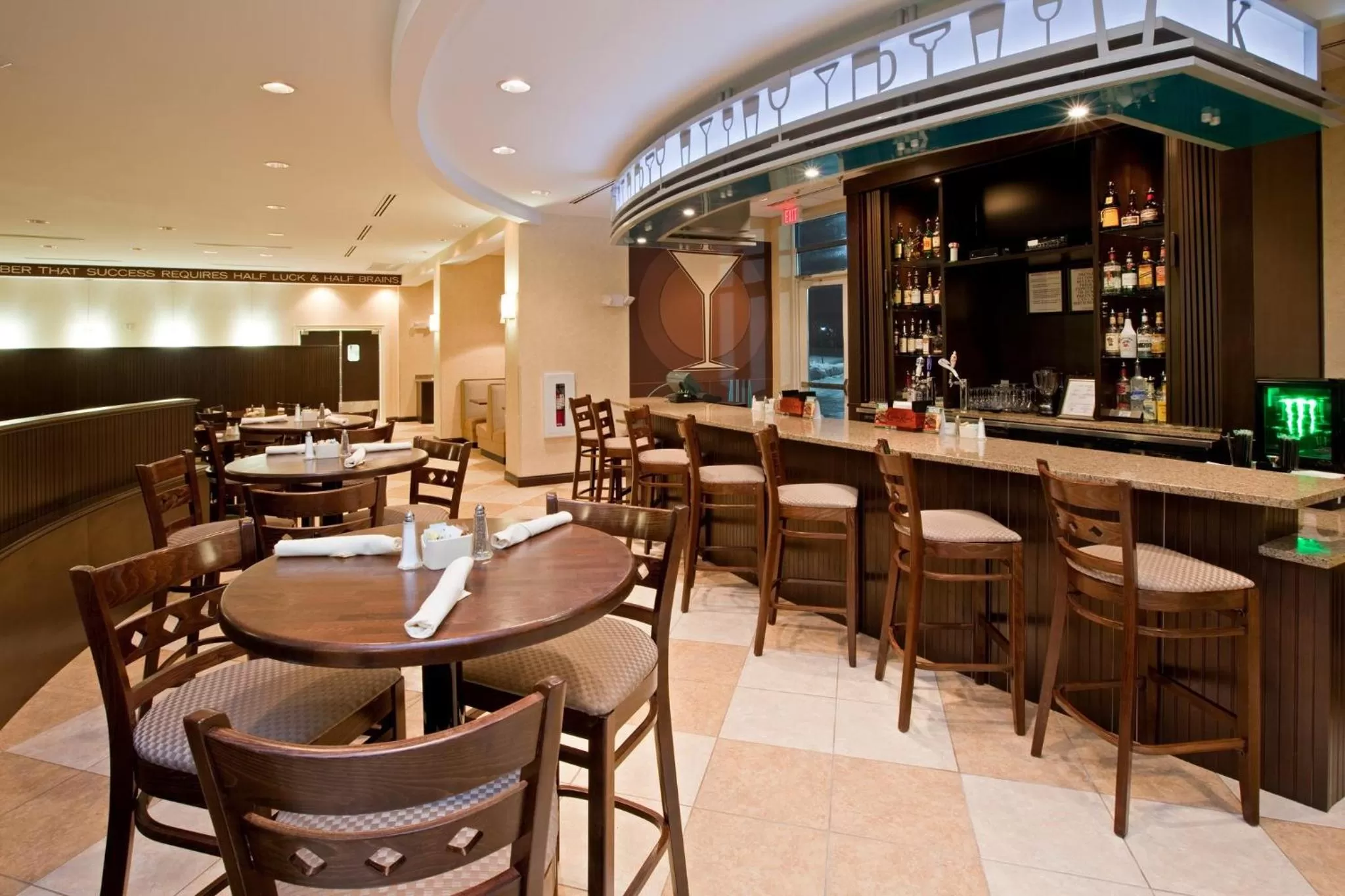 Lounge or bar in Holiday Inn Florence by IHG