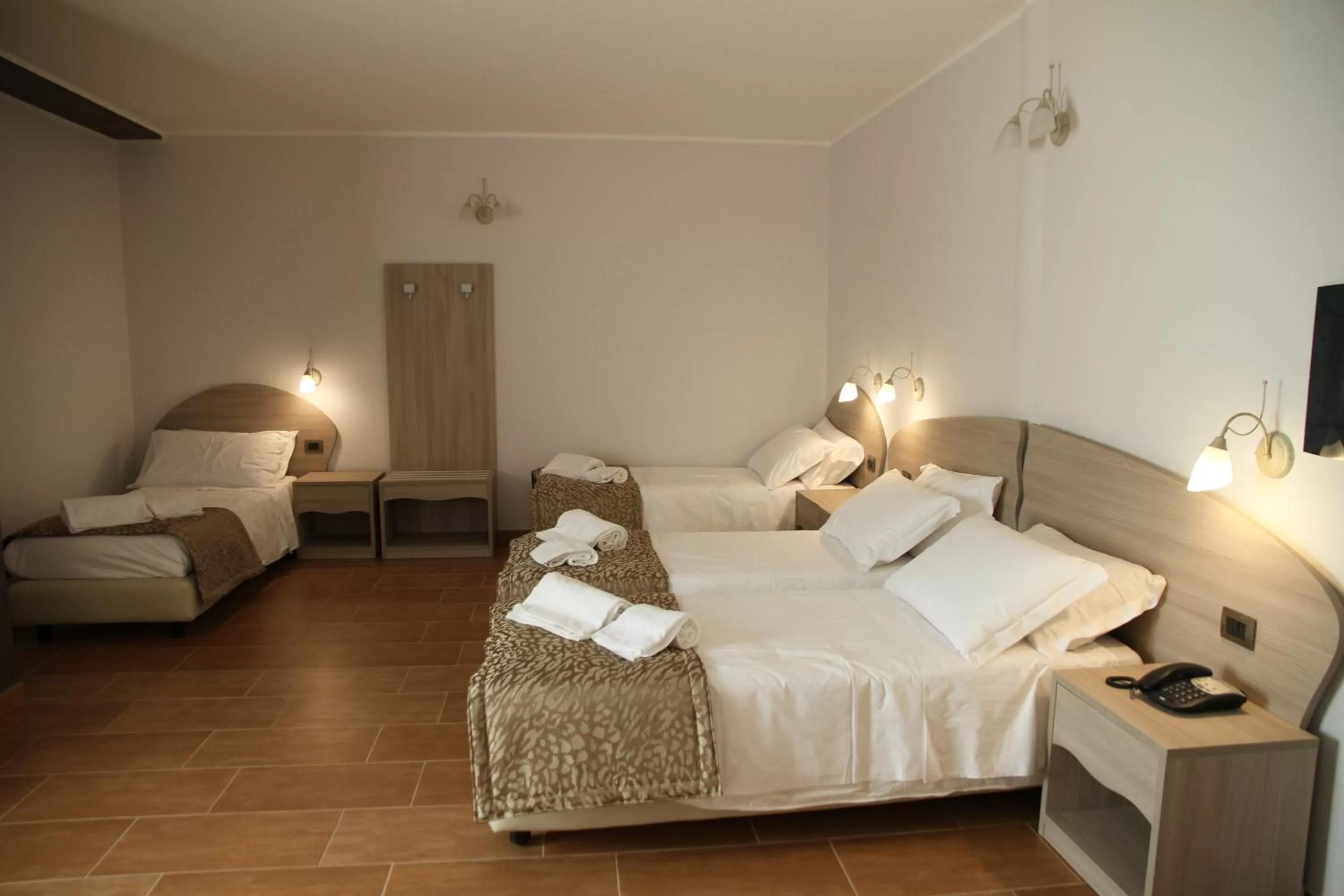 Bed in Monte San Giovanni-Nebrodi Rooms
