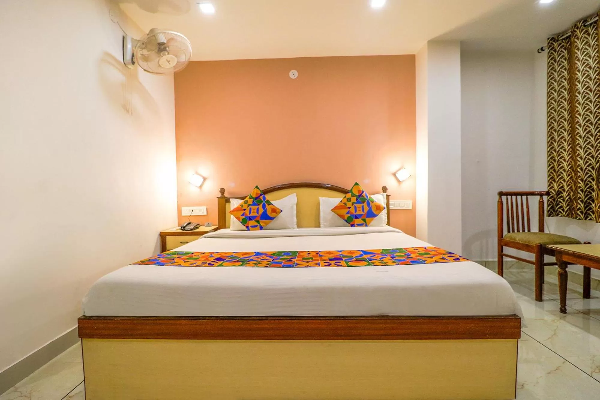 Bed in FabHotel Amritsar Residency