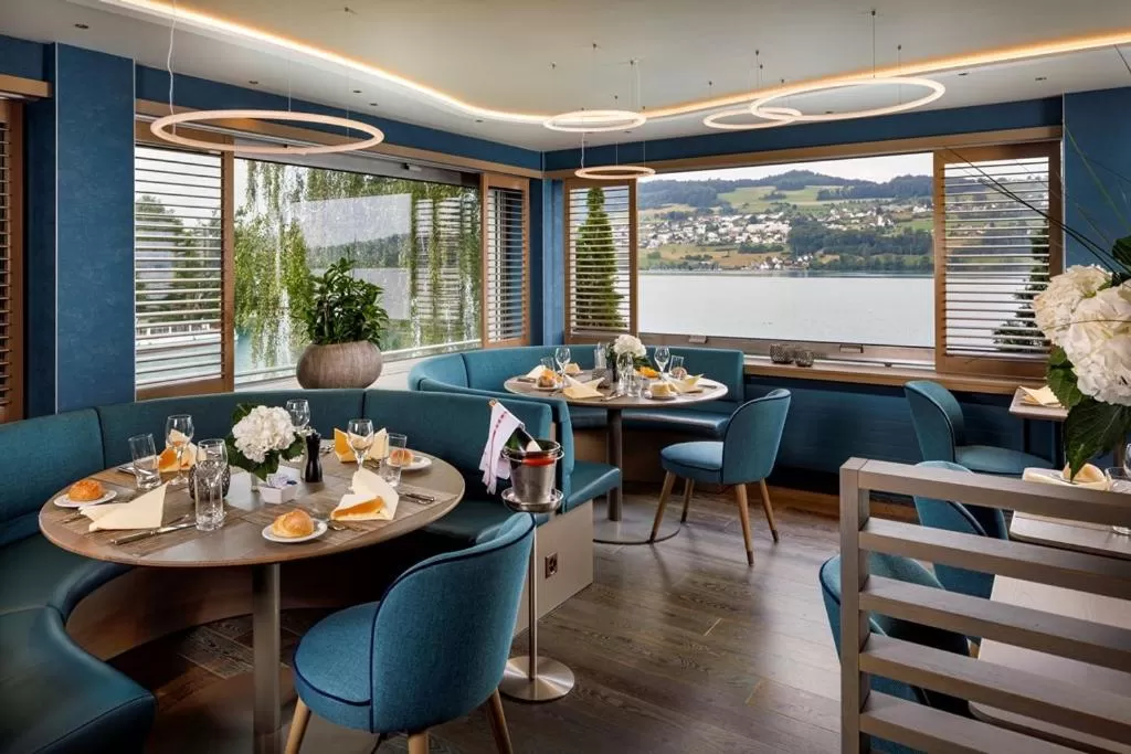 Restaurant/places to eat in Seehotel Delphin