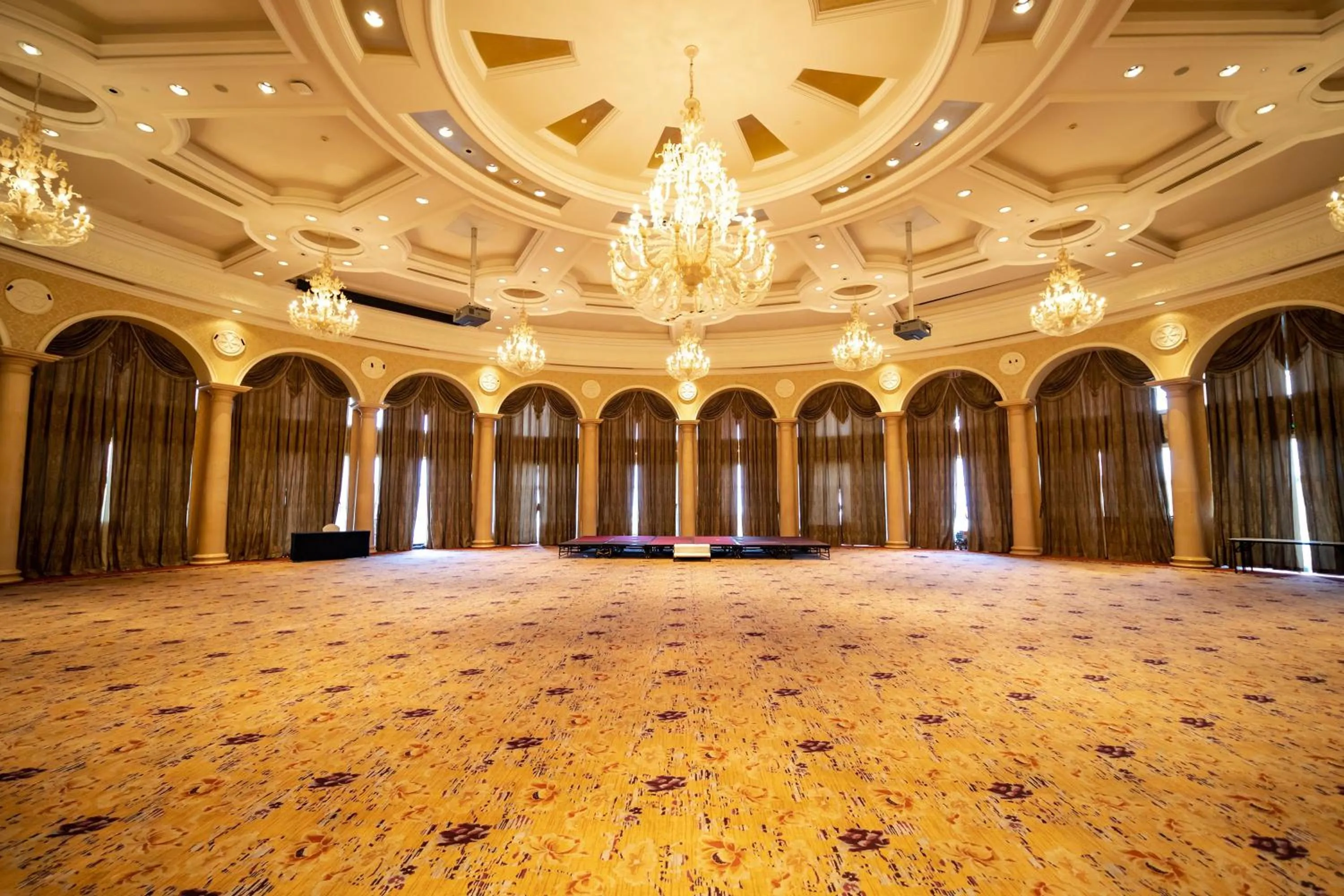 Banquet/Function facilities in Crowne Plaza Ocean Spring Resort by IHG