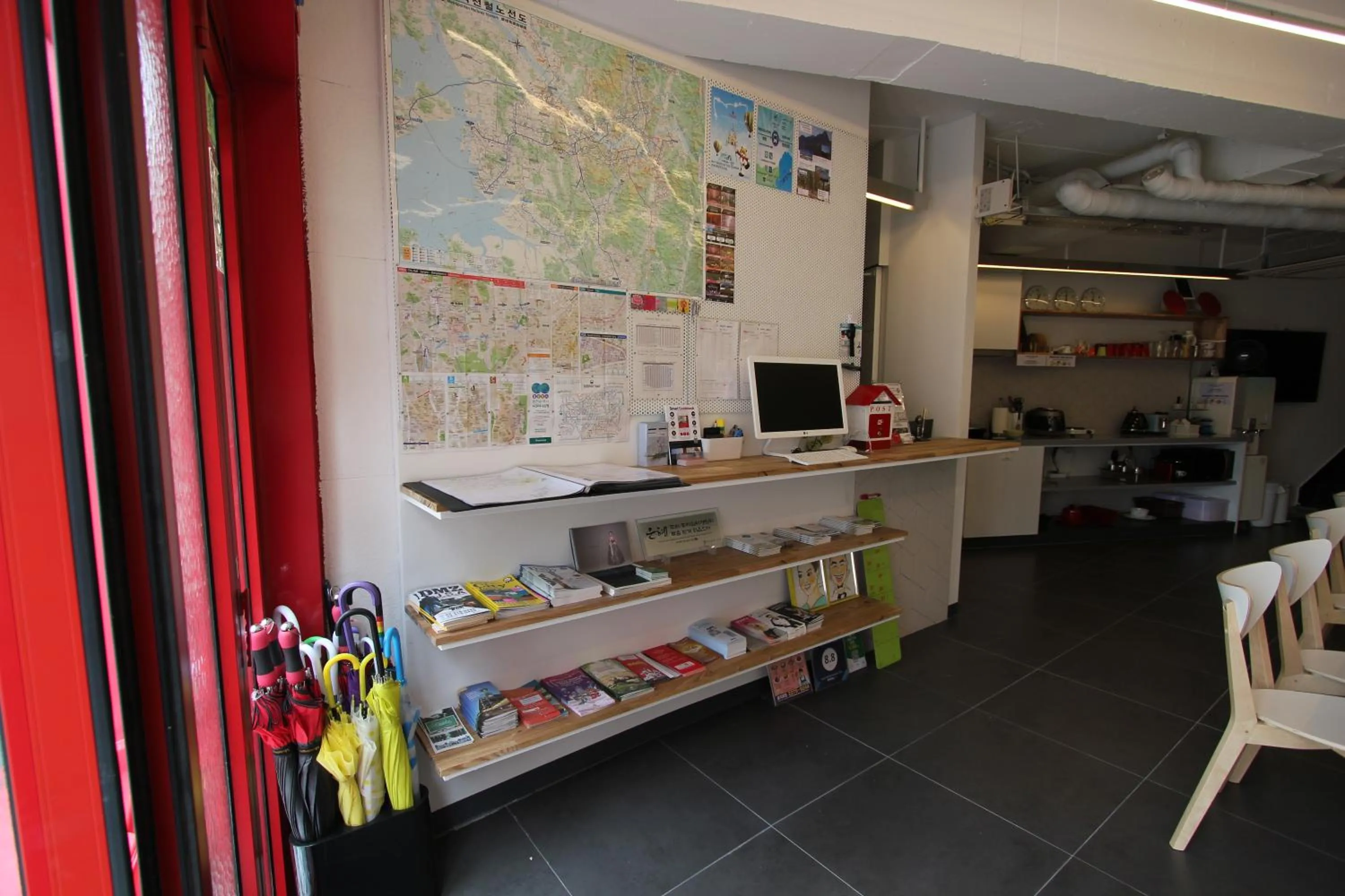 Lobby or reception in B My Guesthouse