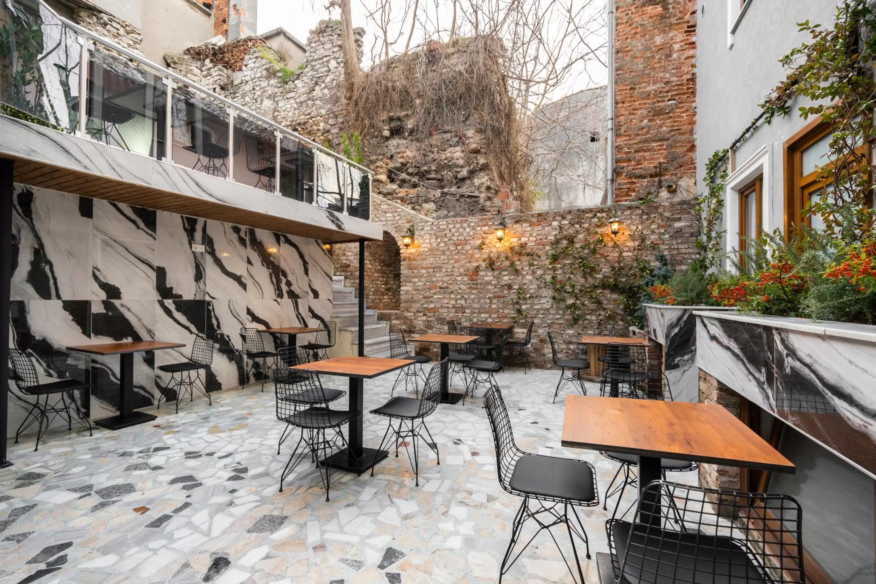 Patio in Castillo Rojo Hotel Istanbul