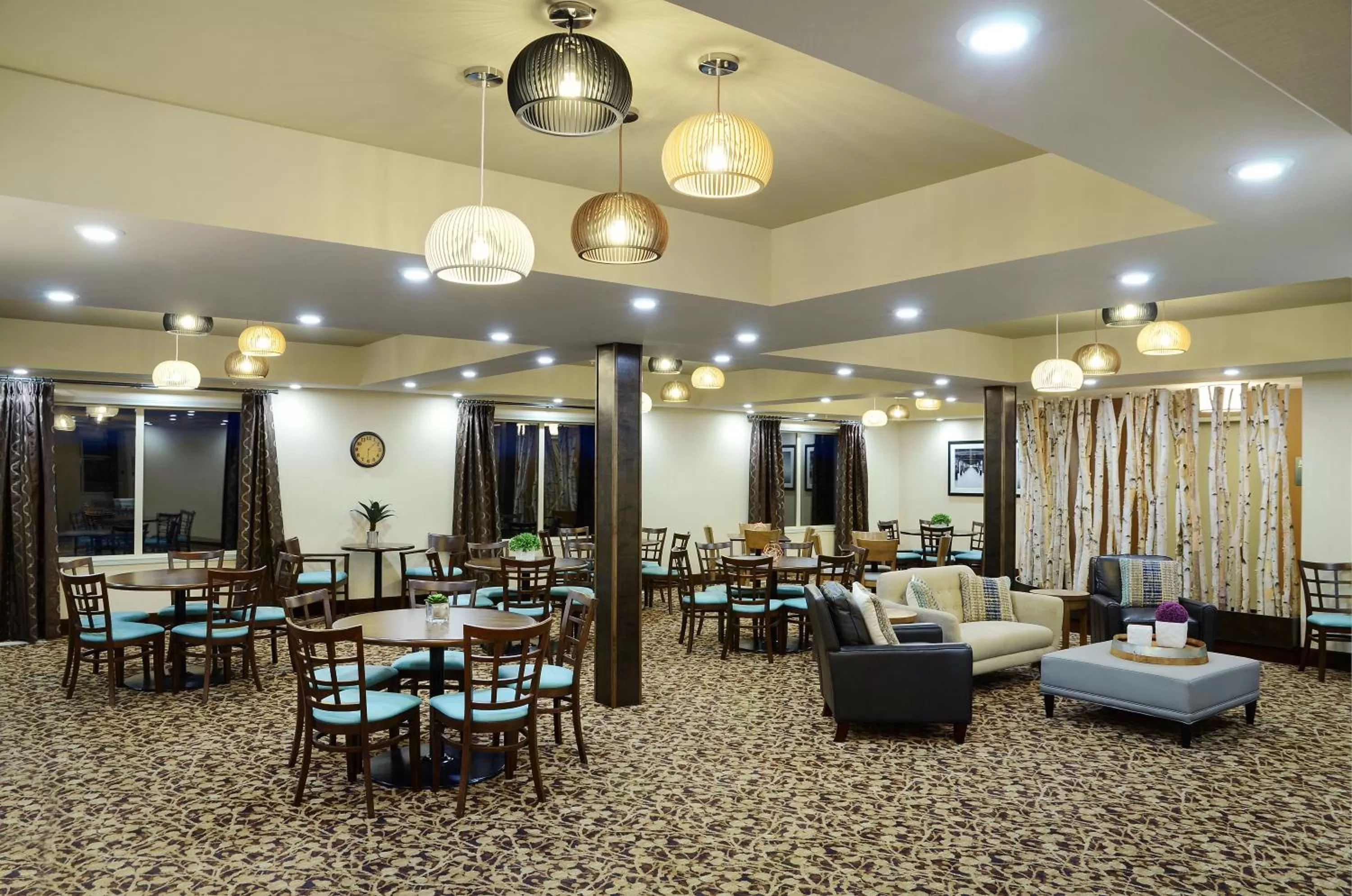Restaurant/places to eat in Pomeroy Inn and Suites Vermilion