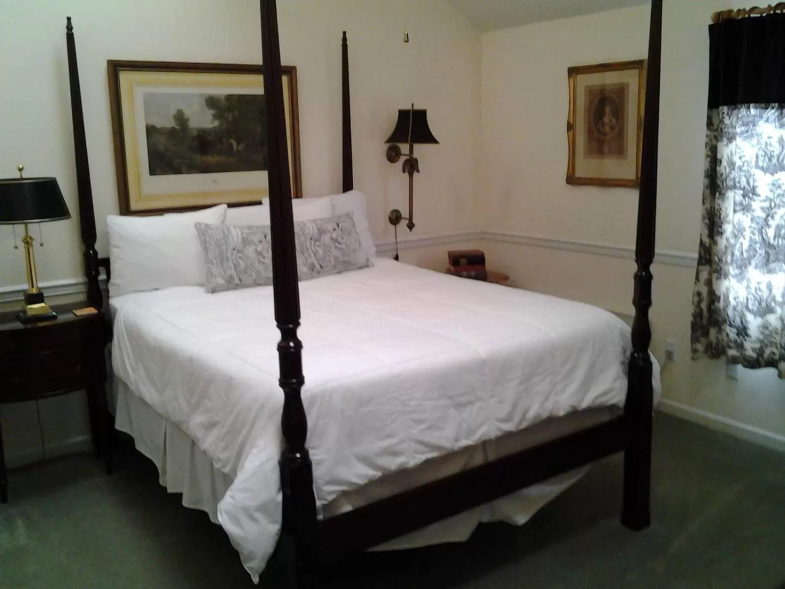 Bed in The Inn at Benicia Bay