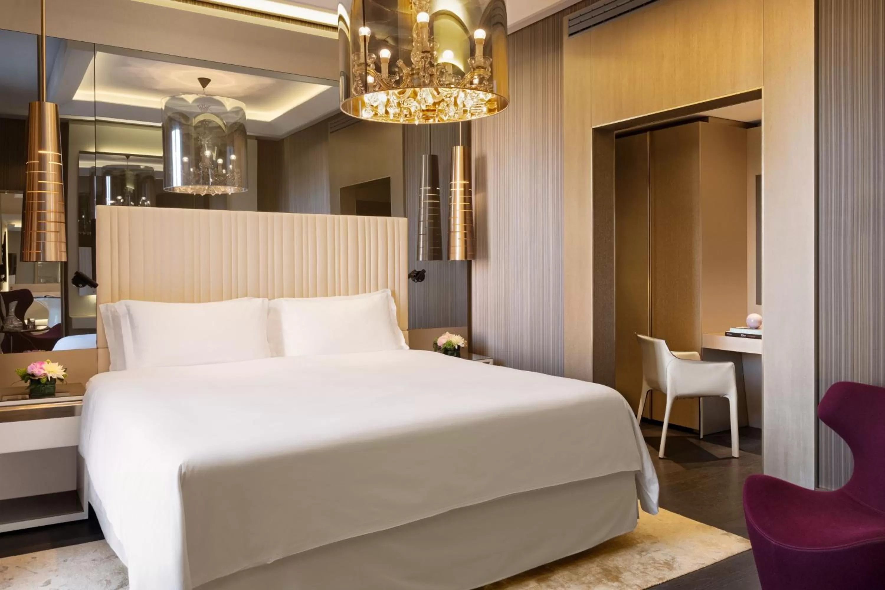 Photo of the whole room, Bed in Excelsior Hotel Gallia, a Luxury Collection Hotel, Milan