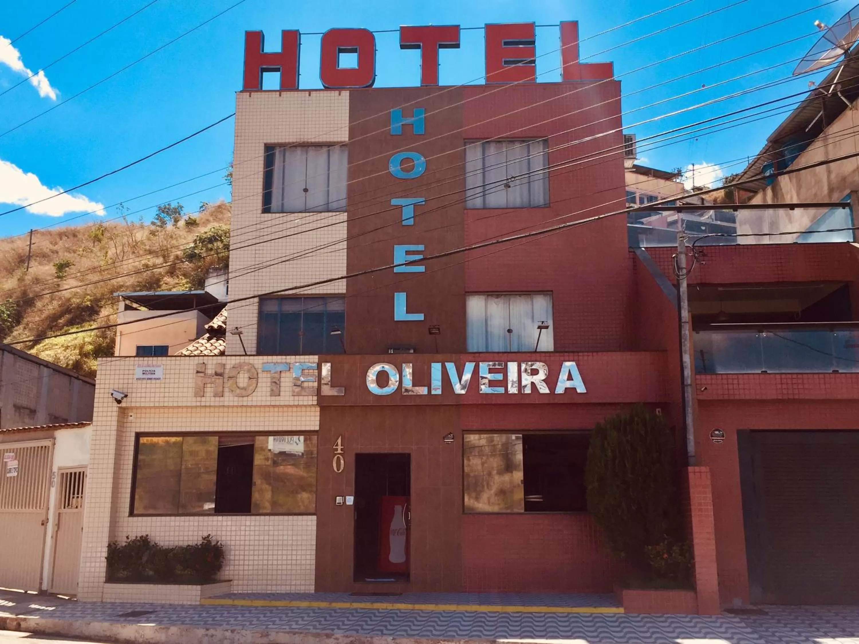 Facade/entrance in Hotel Oliveira