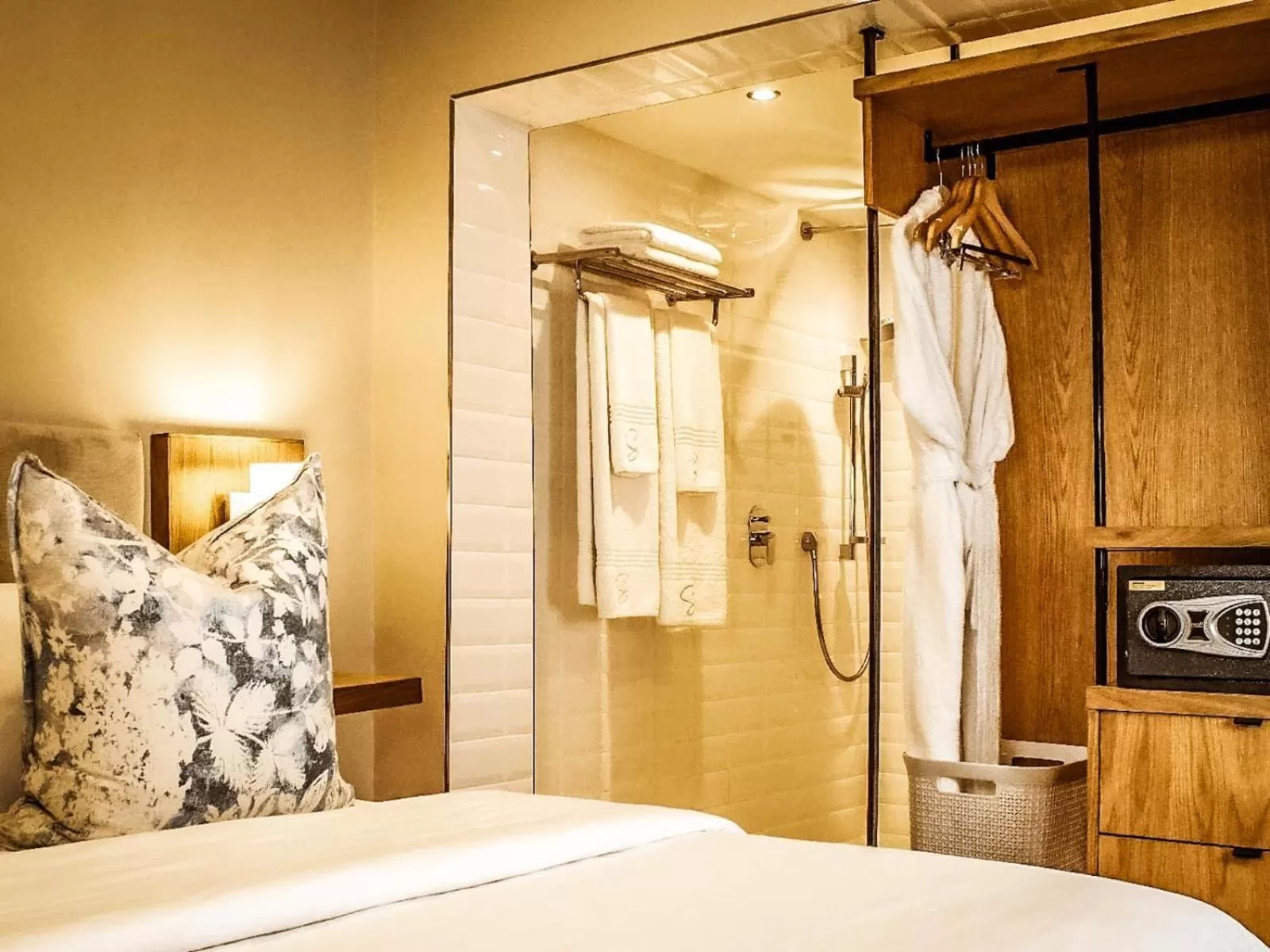 Bedroom, Bed in Sugar Hotel