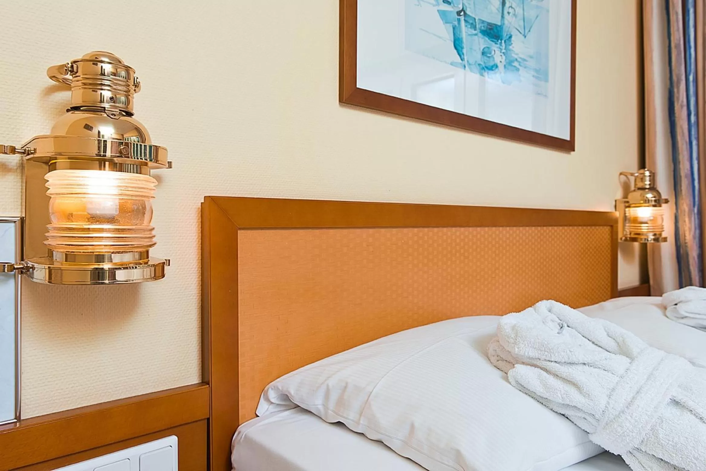 Decorative detail, Bed in Wyndham Stralsund HanseDom