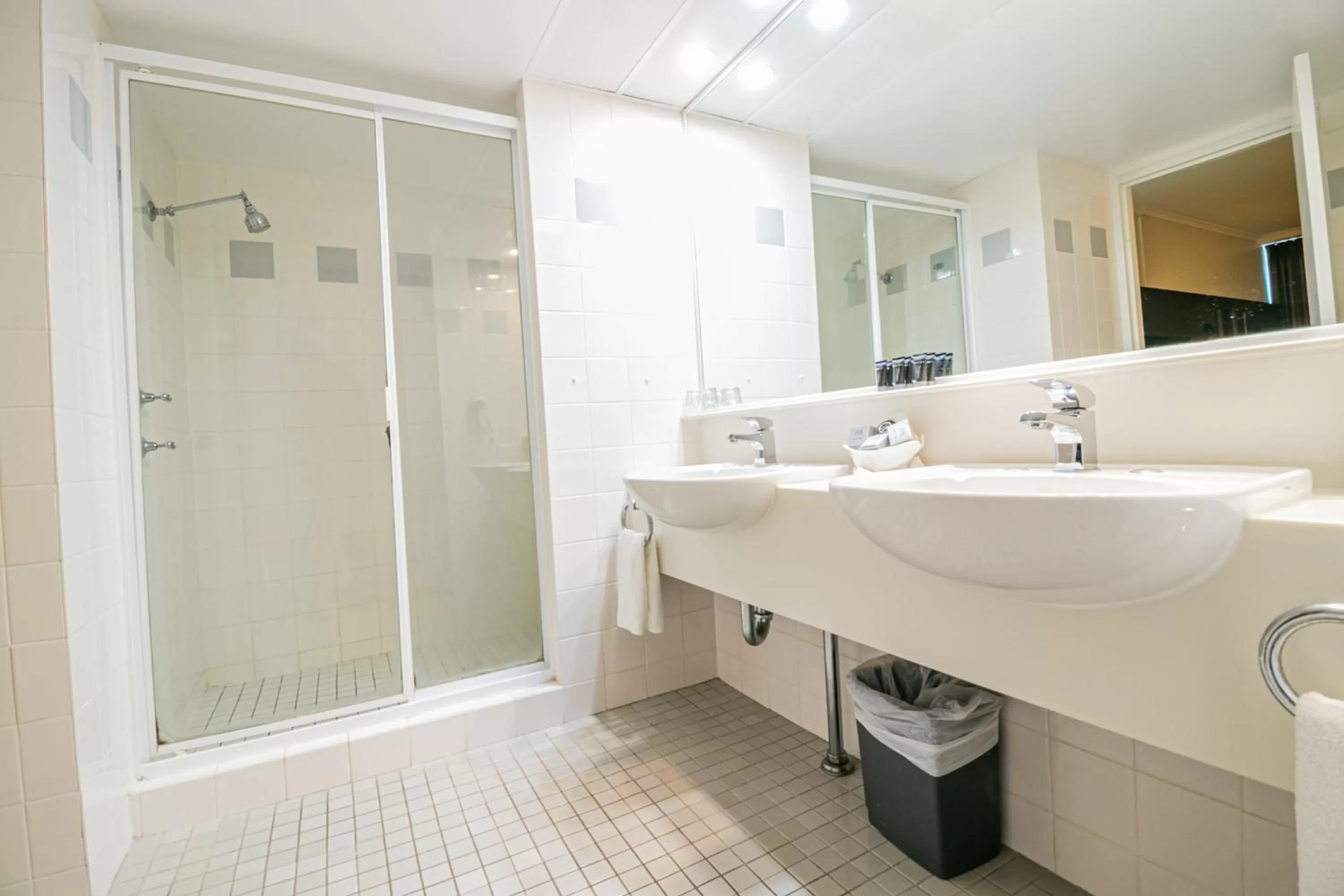 Absolute Beachfront Opal Cove Resort