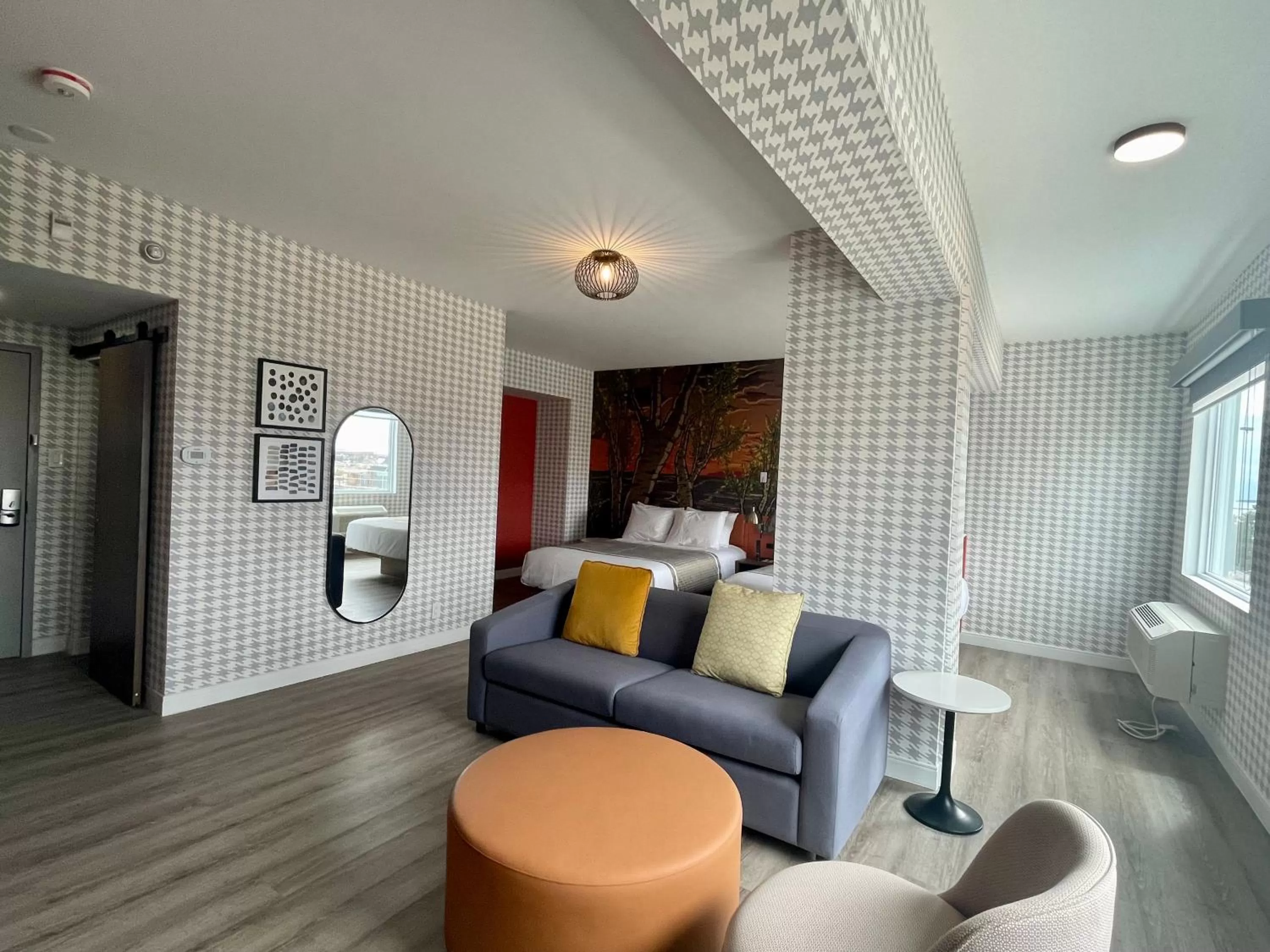 Seating Area in Superior Shores Hotel Thunder Bay