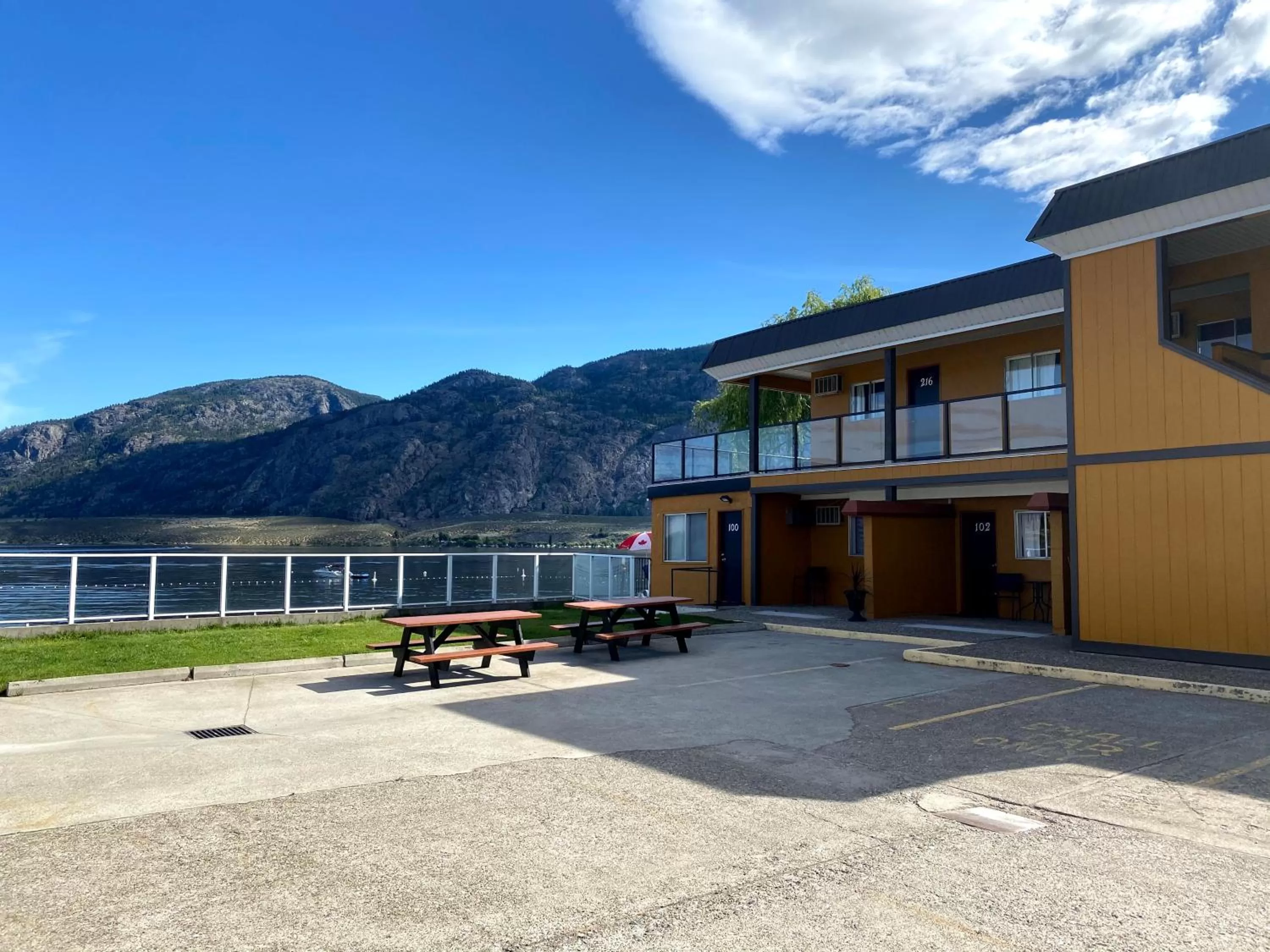 Beach in Richter Pass Beach Resort