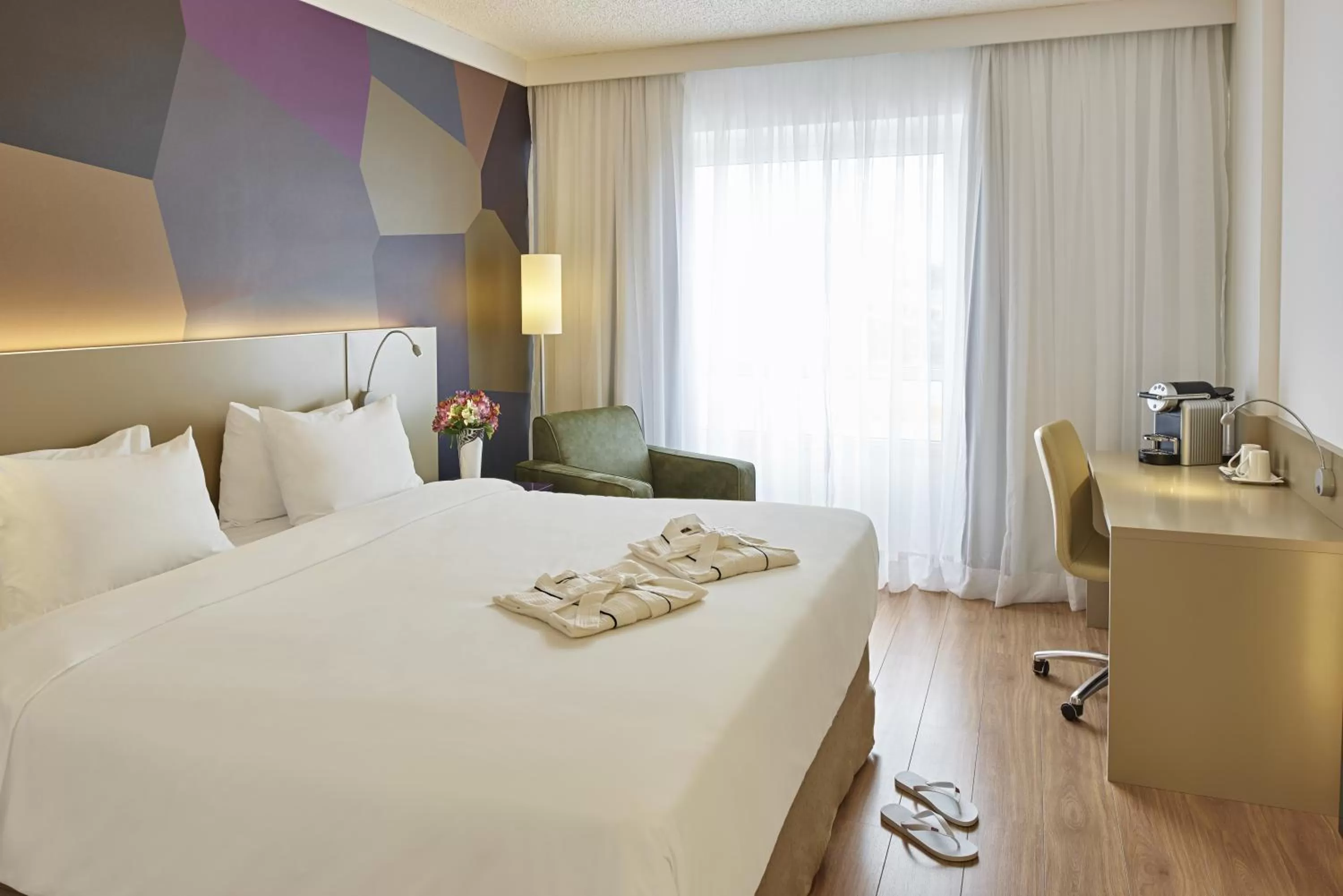 Bedroom, Bed in Mercure Sao Jose dos Campos