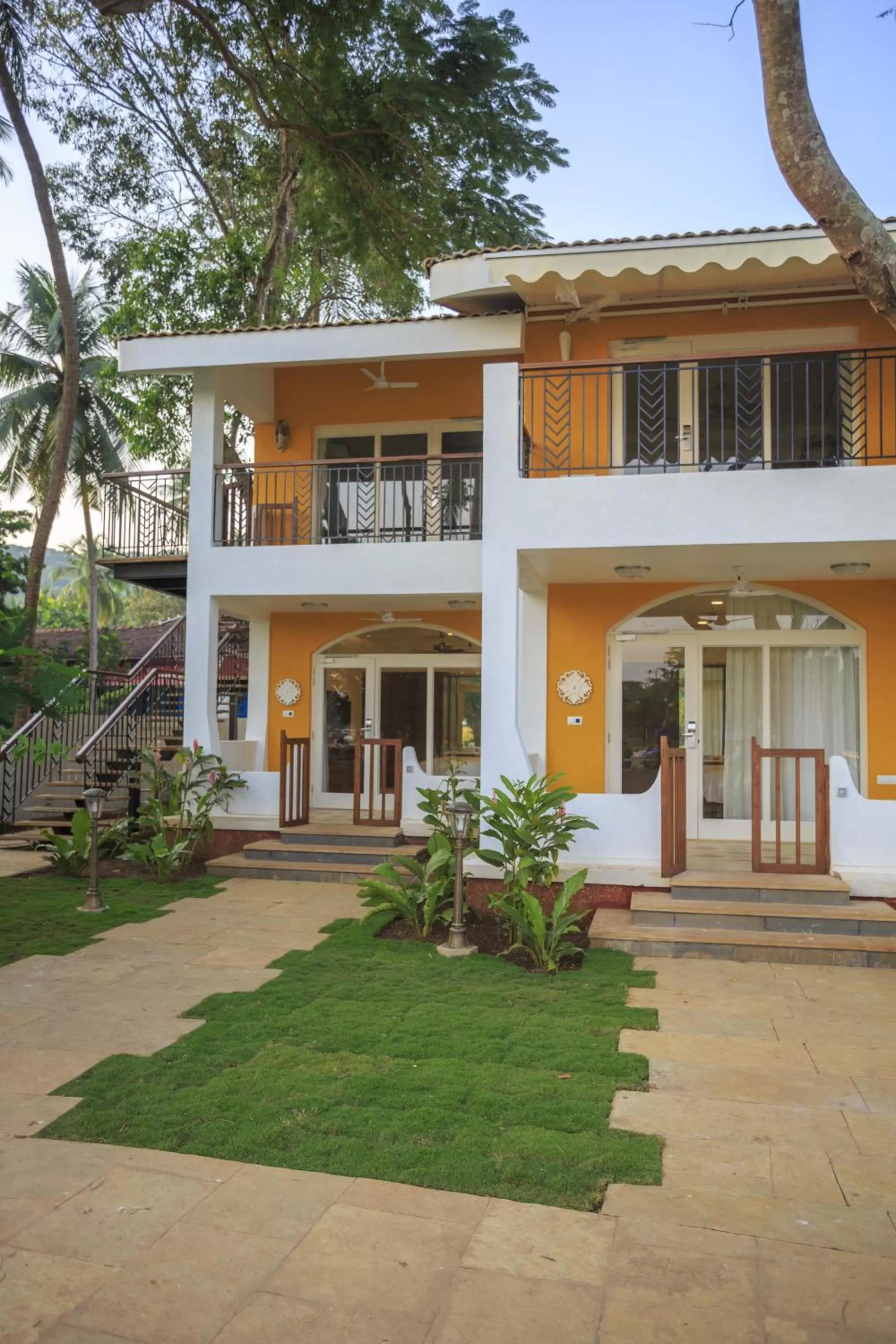 Facade/entrance in Acron Waterfront Resort