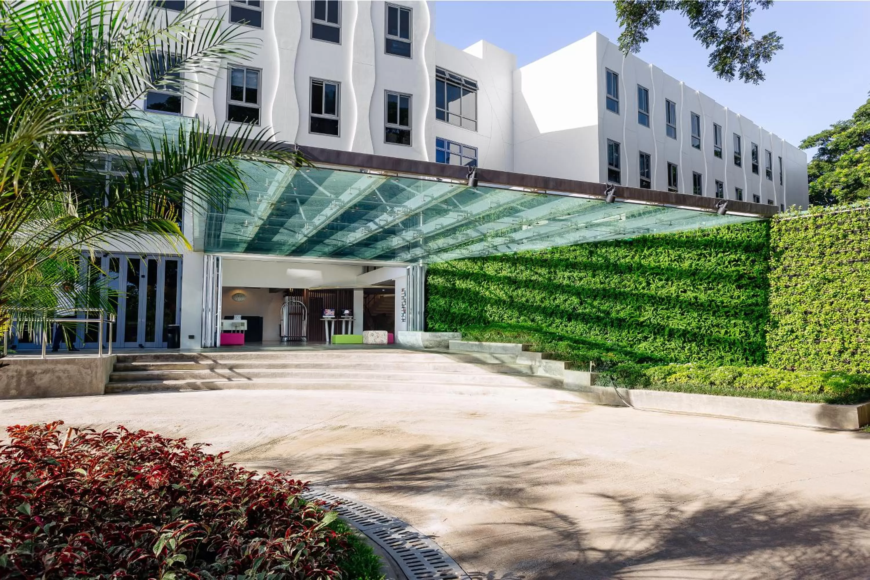 Facade/entrance in Canvas Boutique Hotel