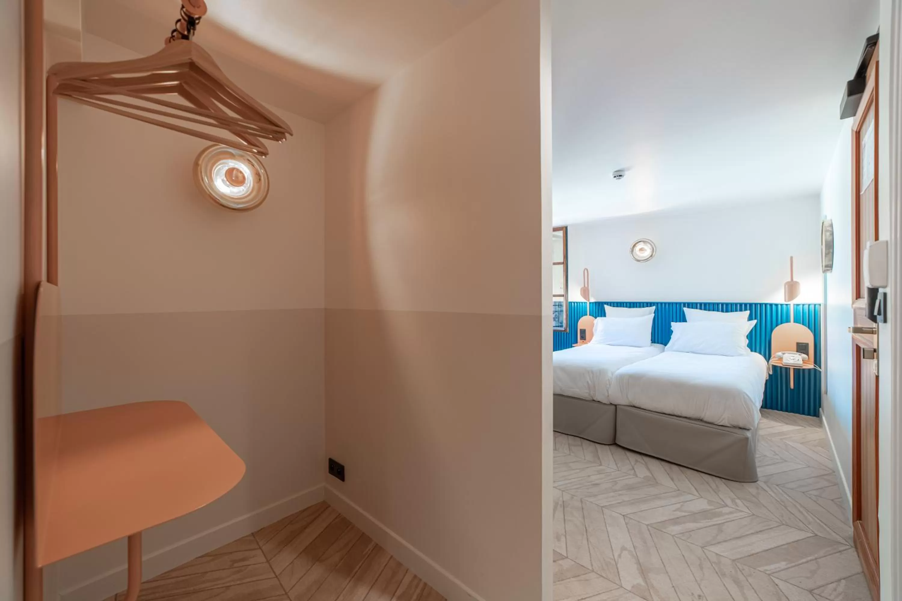 Photo of the whole room, Bed in Hôtel du Palais de l'Isle