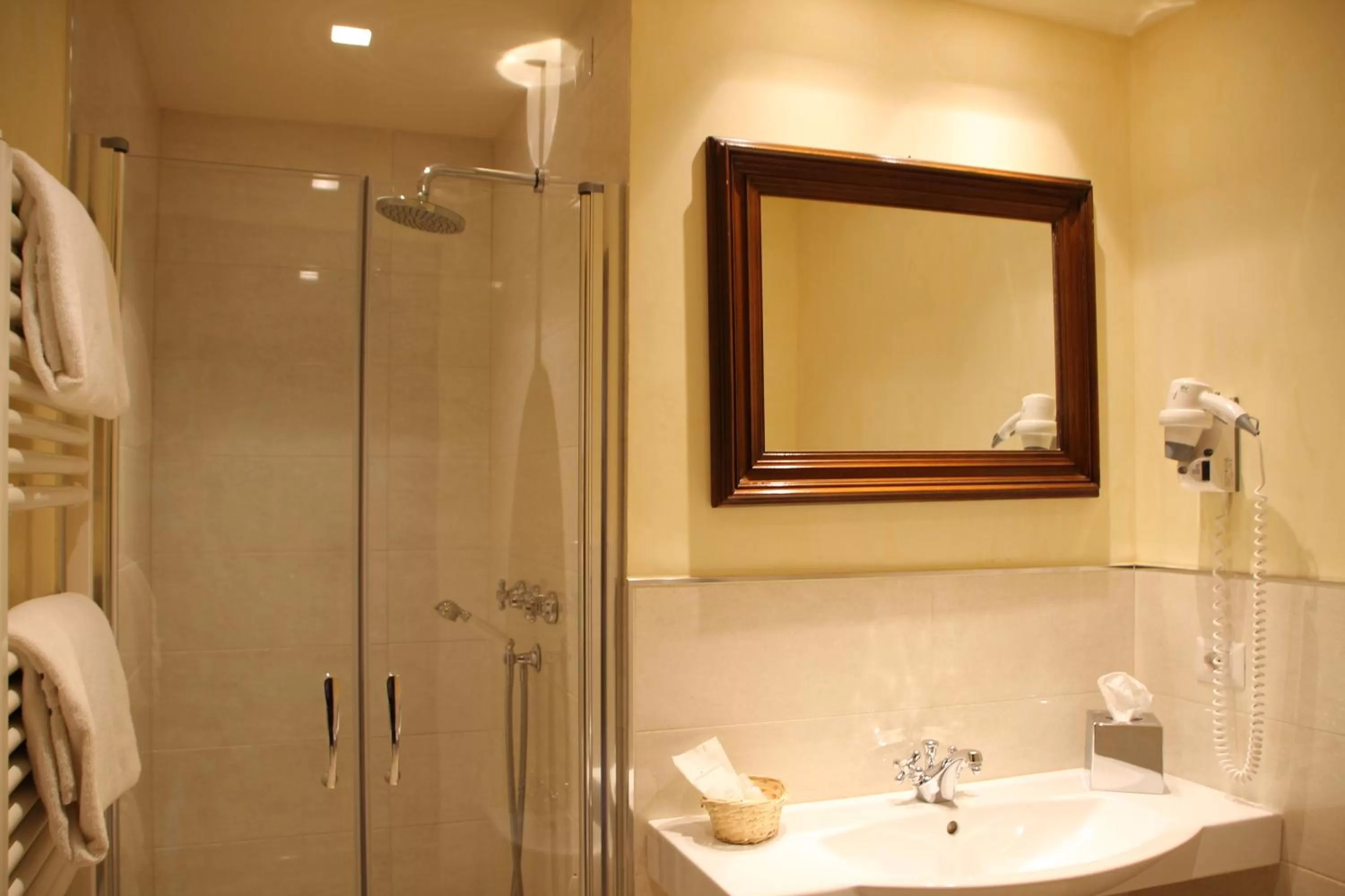 Bathroom in Hotel Le Due Fontane