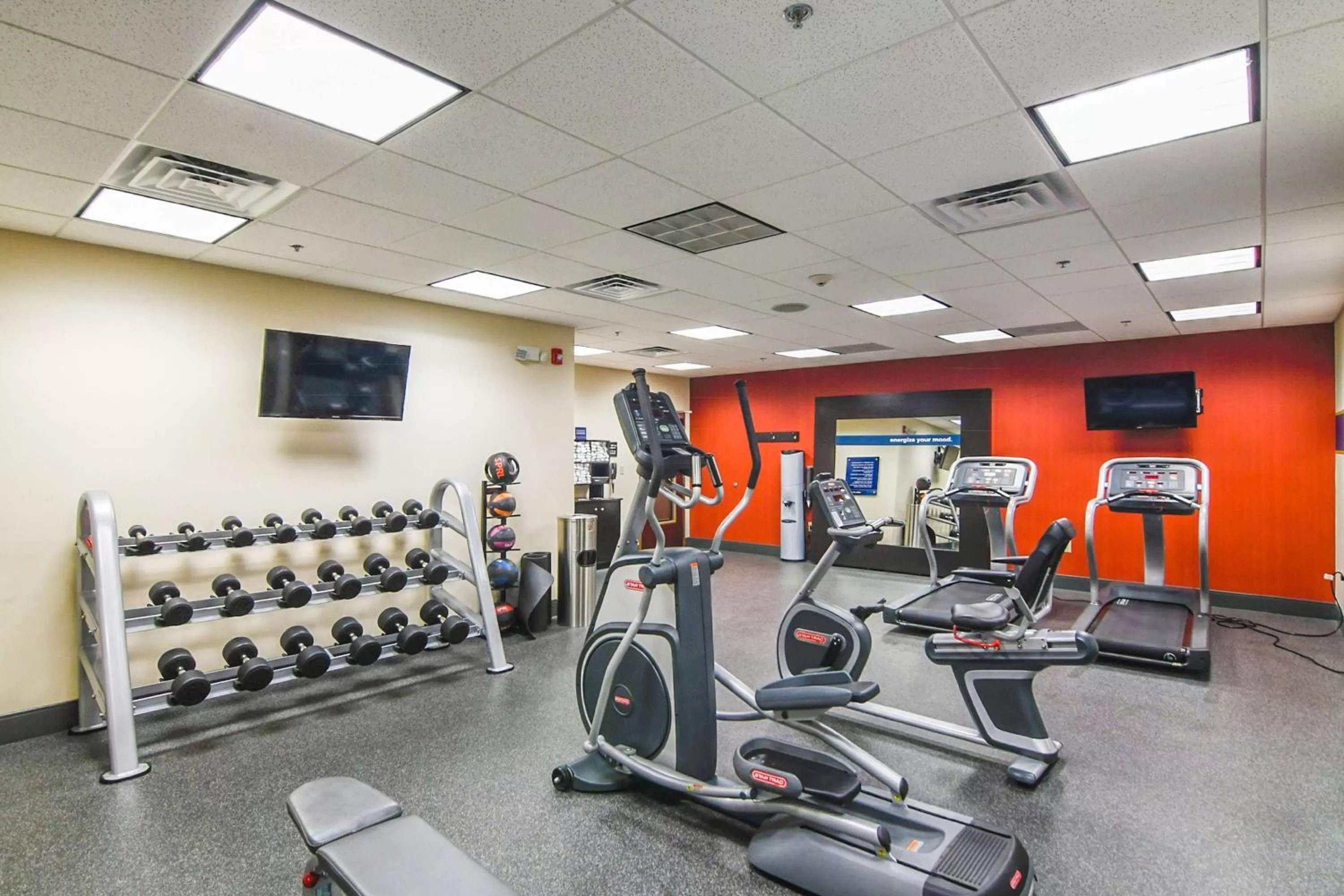 Fitness centre/facilities in Hampton Inn Foley