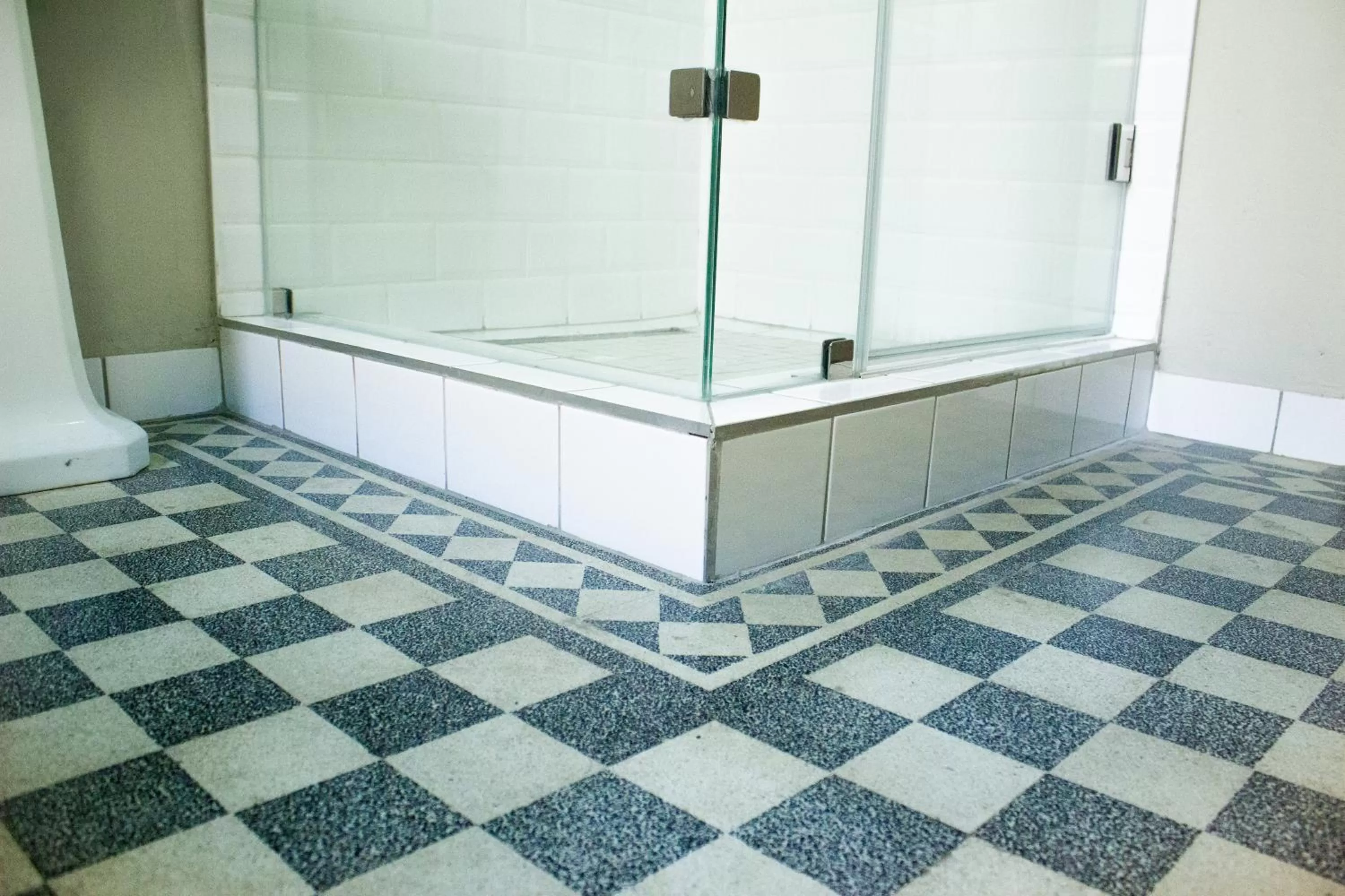 Bathroom in Ben's Bed and Breakfast