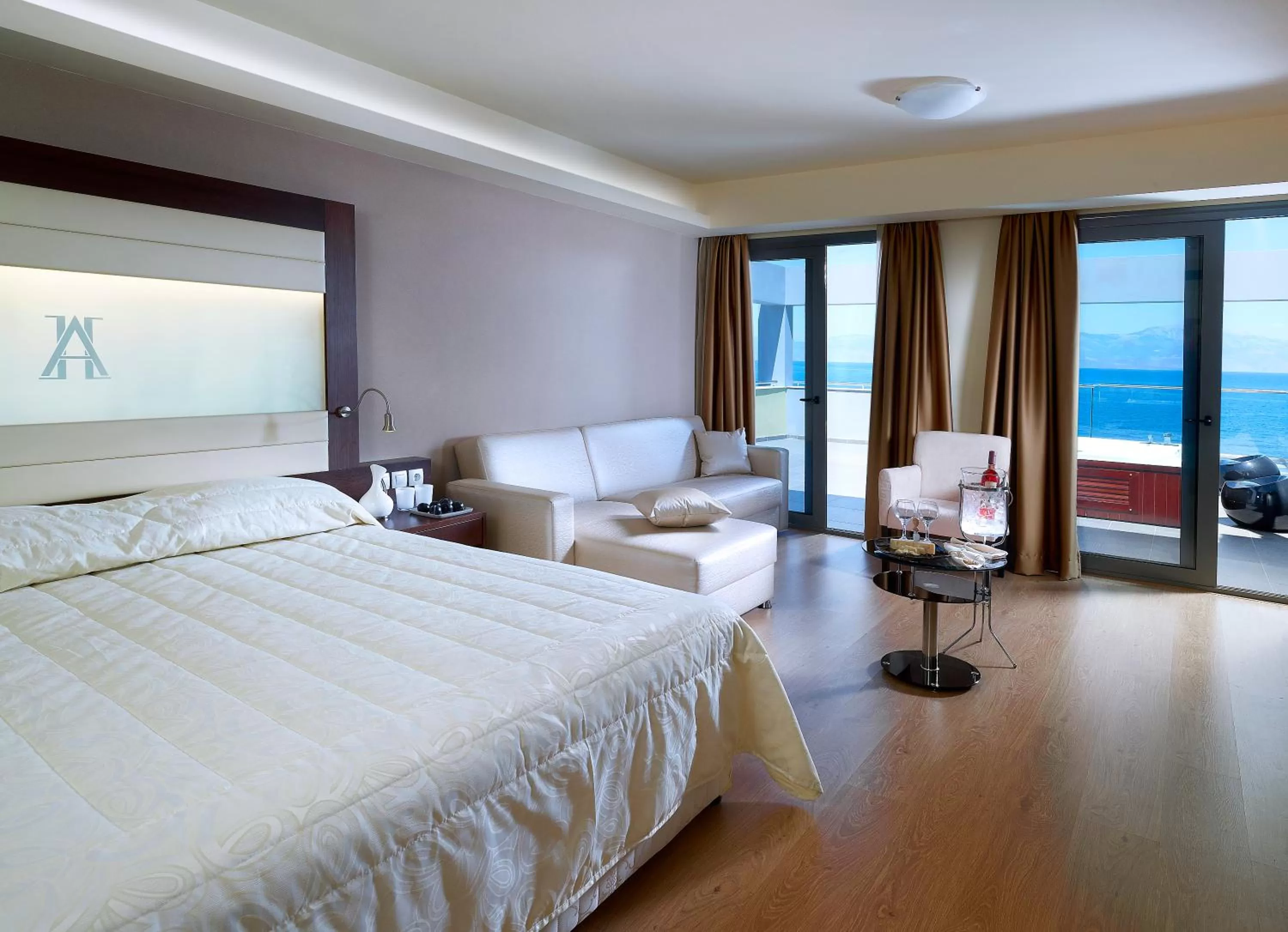 Photo of the whole room, Bed in Arion Hotel